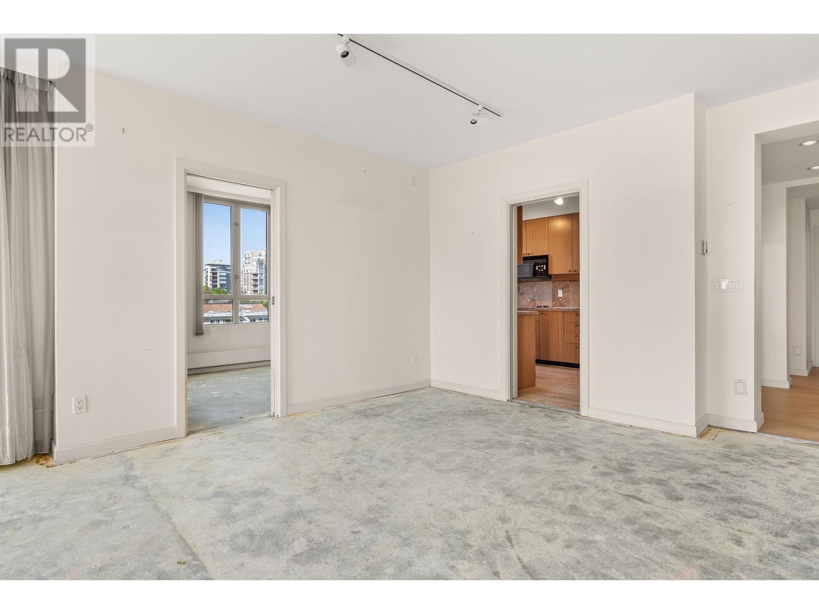 701 5850 BALSAM STREET, Vancouver real estate listing R2997476