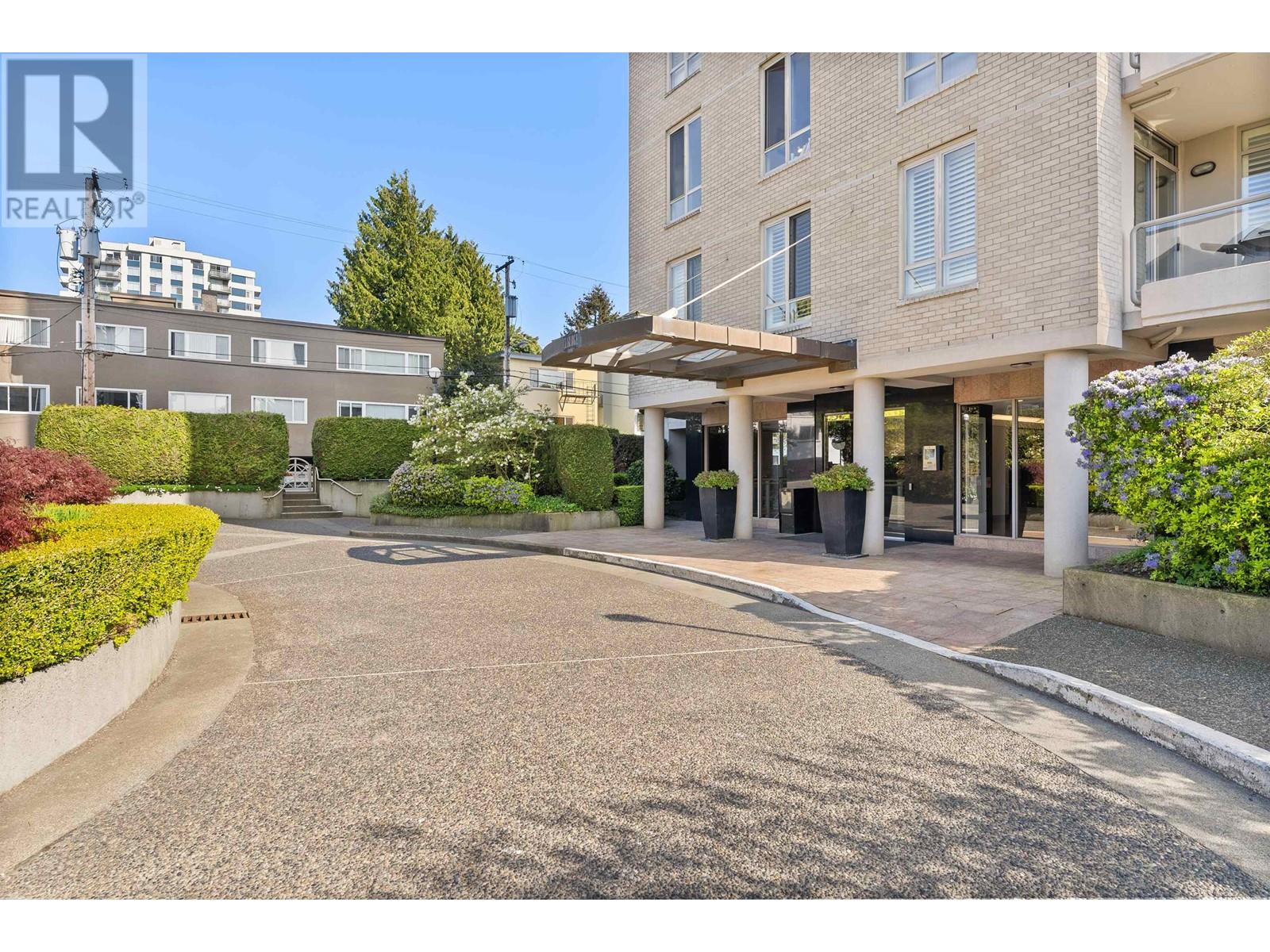 701 5850 BALSAM STREET, Vancouver real estate listing R2997476