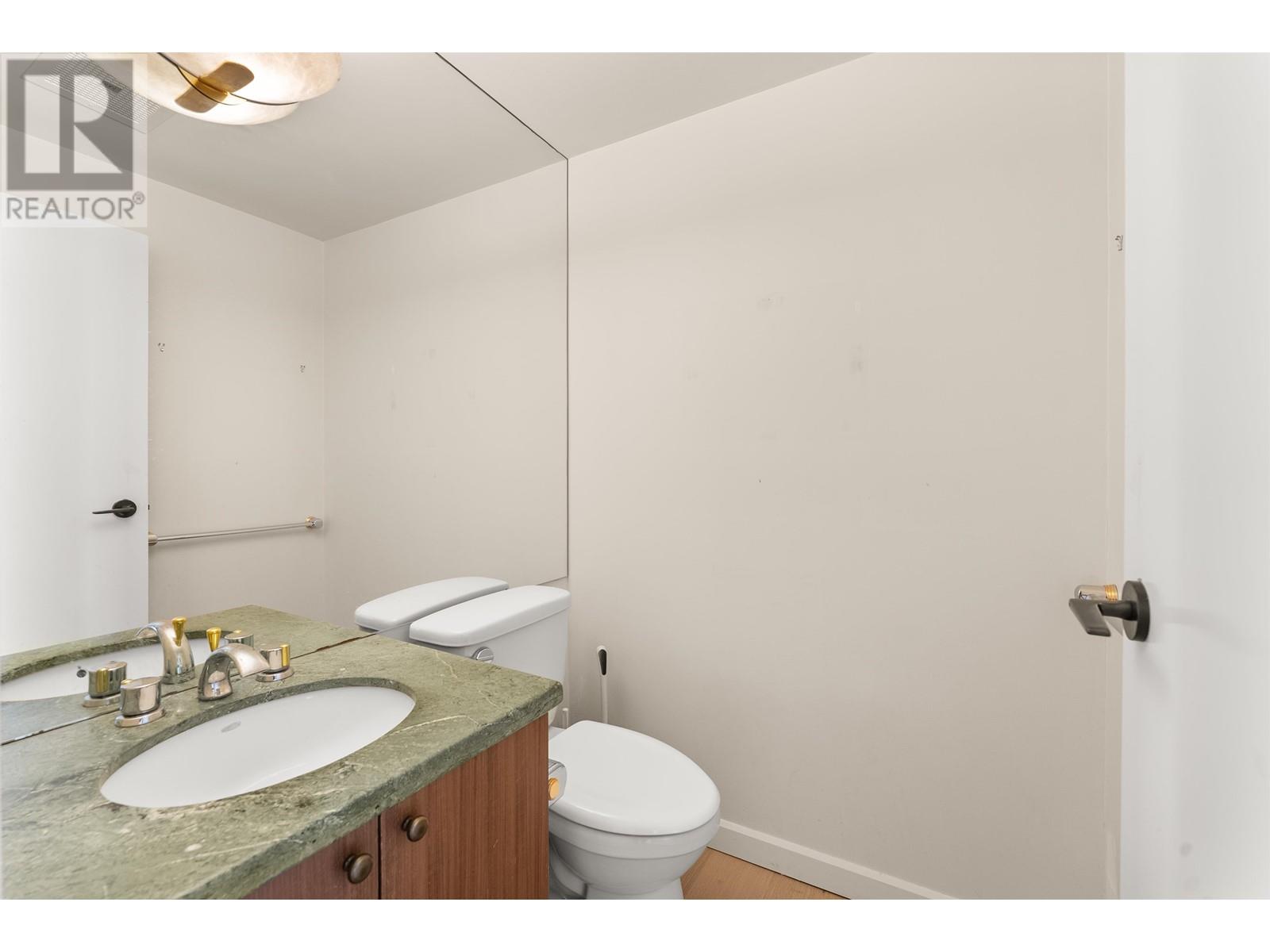 701 5850 BALSAM STREET, Vancouver real estate listing R2997476