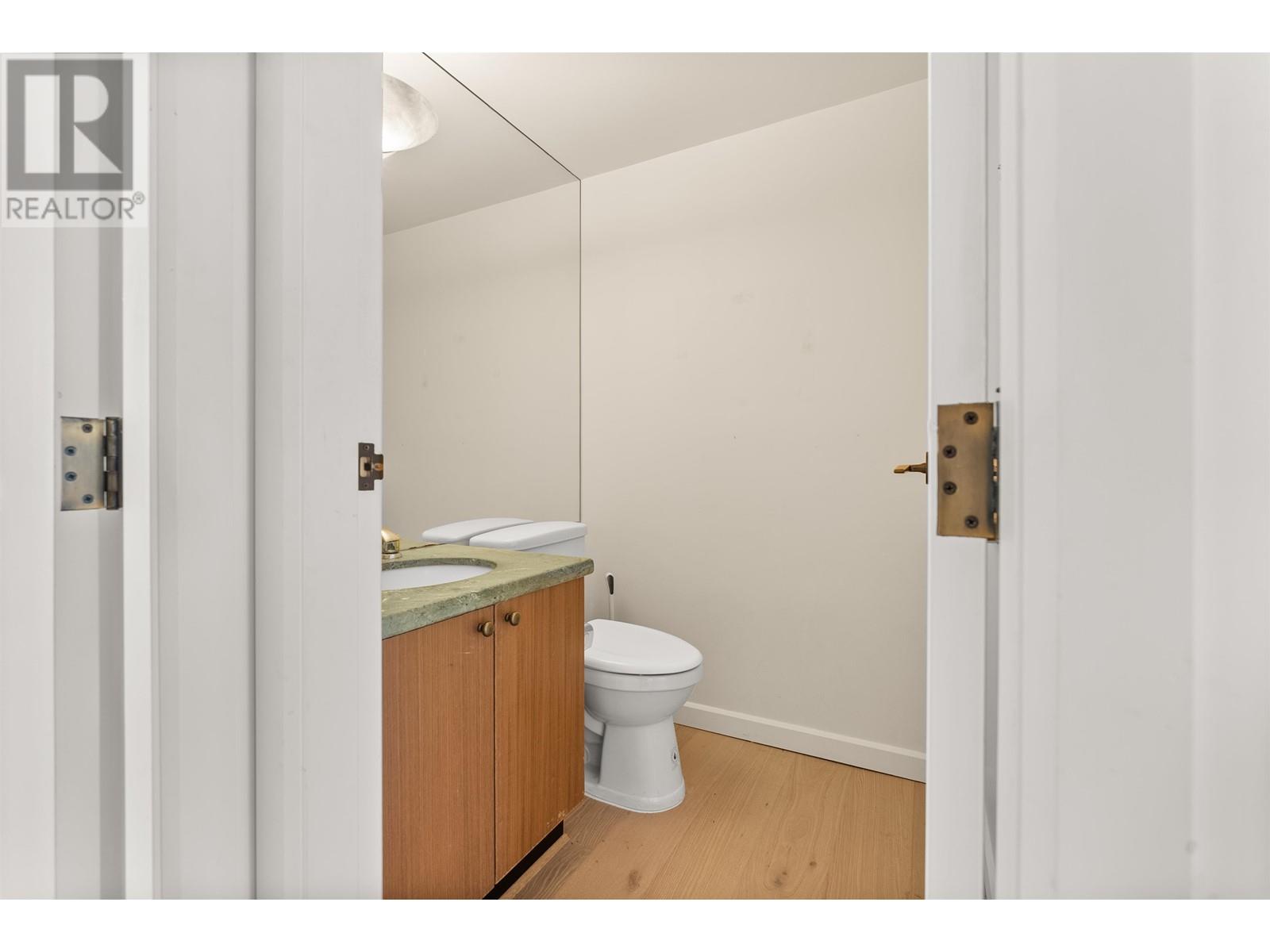 701 5850 BALSAM STREET, Vancouver real estate listing R2997476