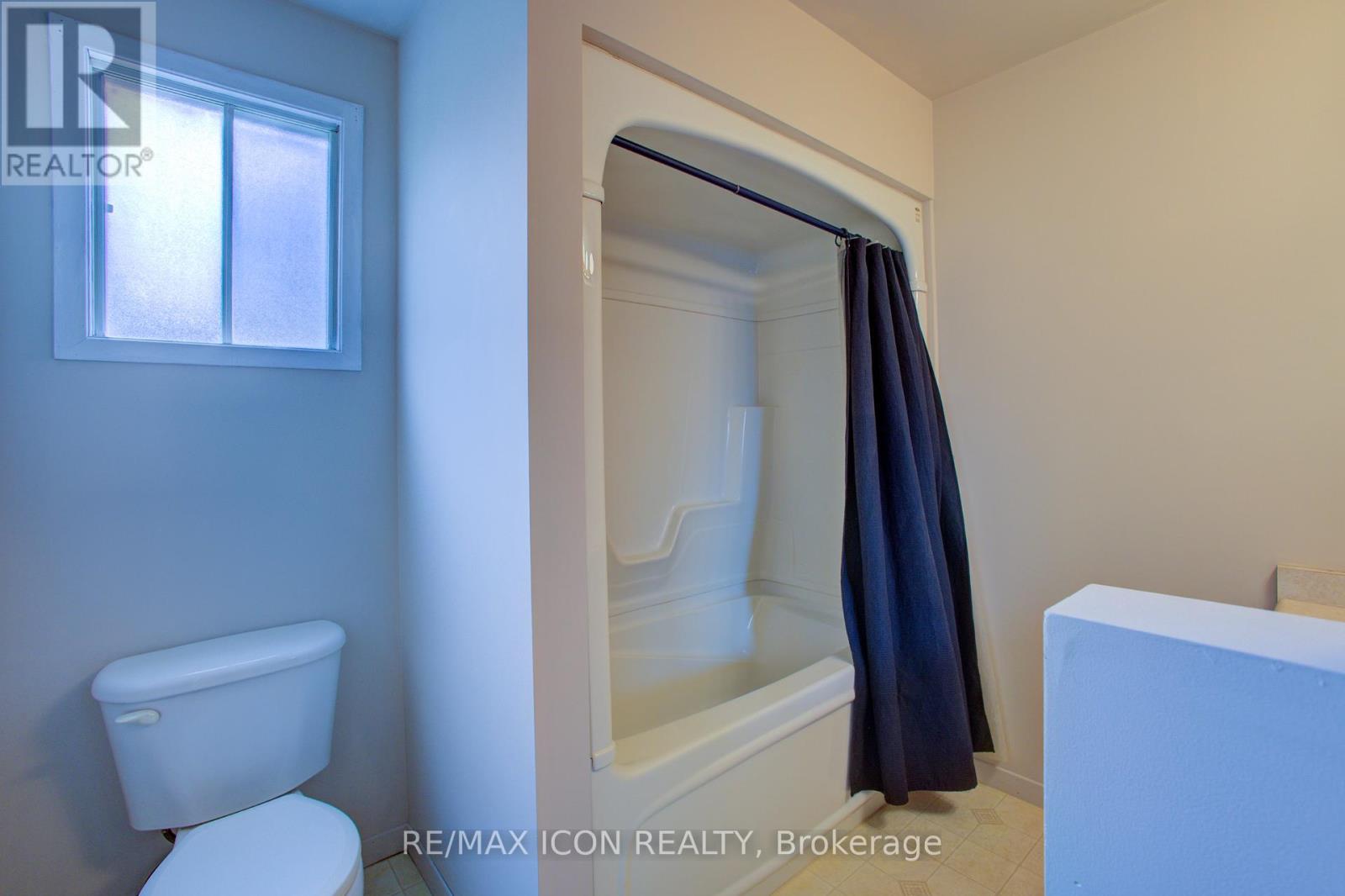 Photo 21 of 271 Forest Glen Crescent, Wellington North ON