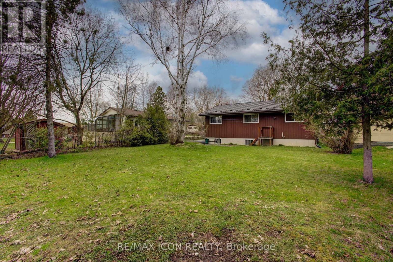 Photo 35 of 271 Forest Glen Crescent, Wellington North ON