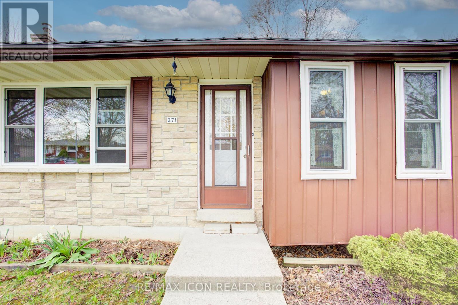 271 FOREST GLEN CRESCENT - 6
