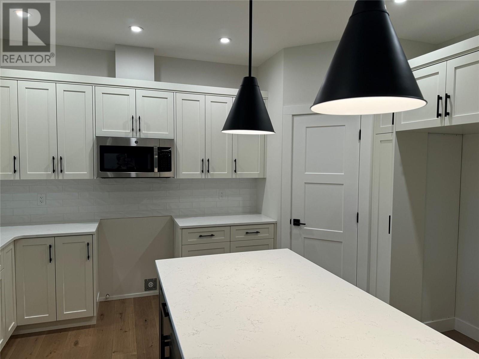 3620 LOBELIA Drive, Osoyoos