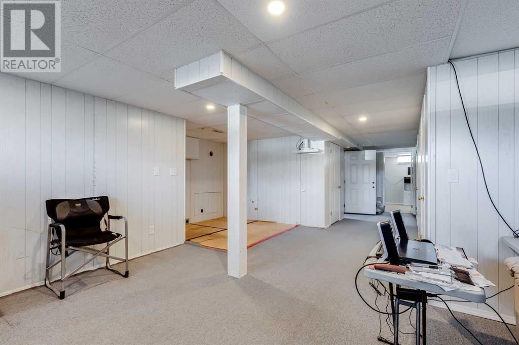 Single Family House Bungalow for Sale in   Avenue NW Capitol Hill Calgary 