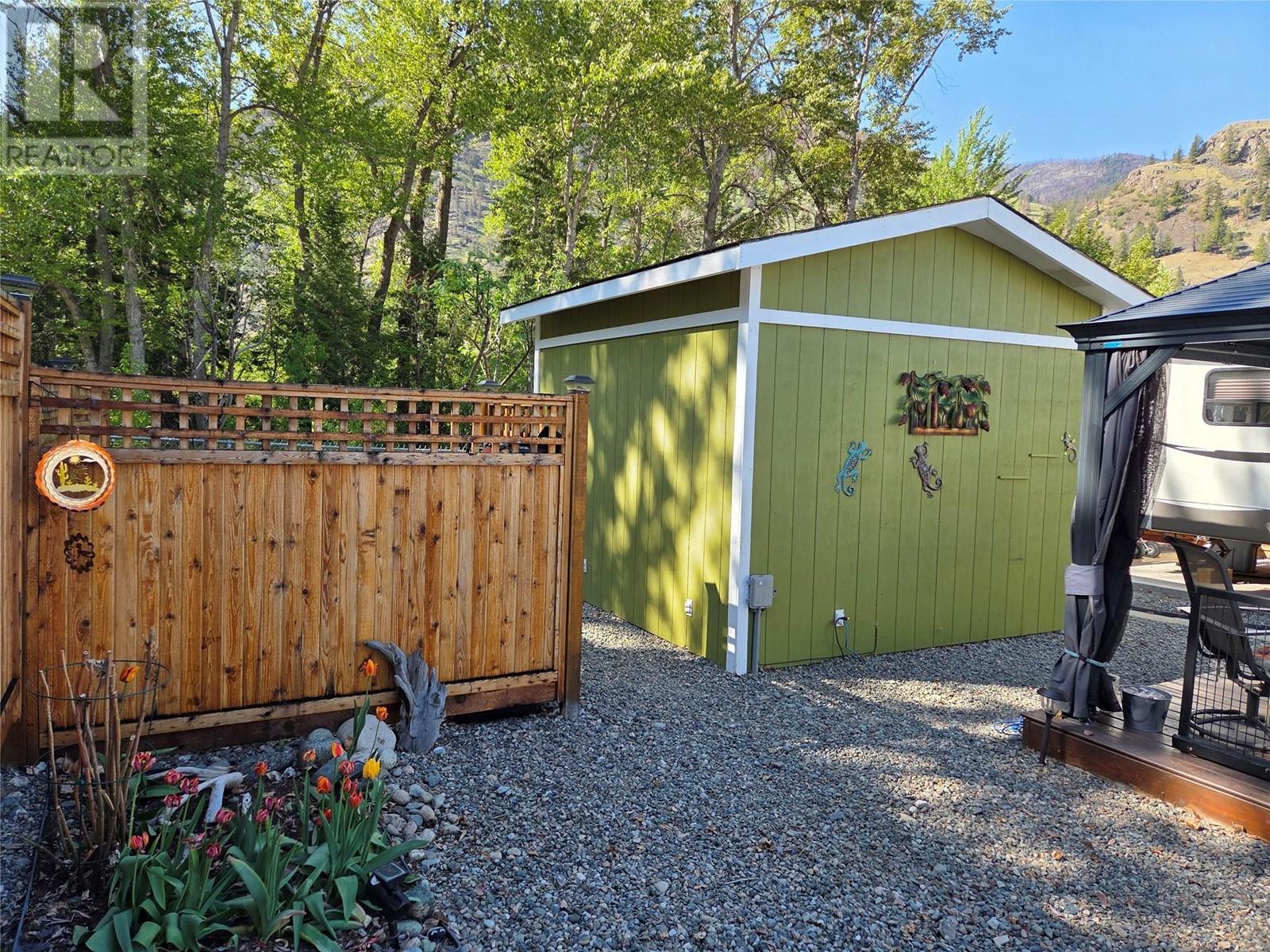 39 4354 Highway 3 Other, Keremeos