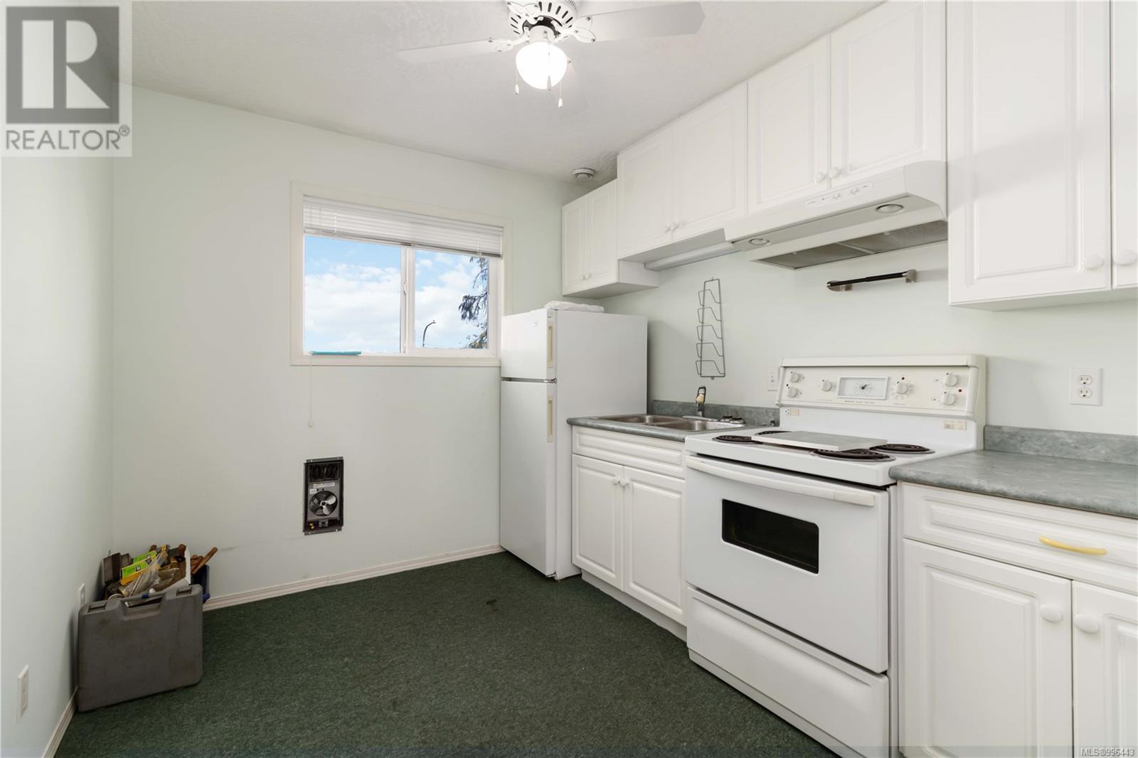  715 Middleton Street, Saanich