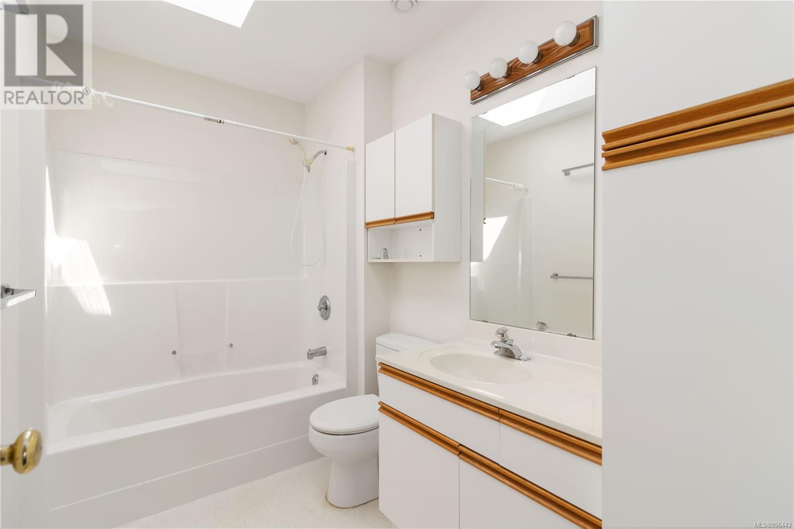  715 Middleton Street, Saanich