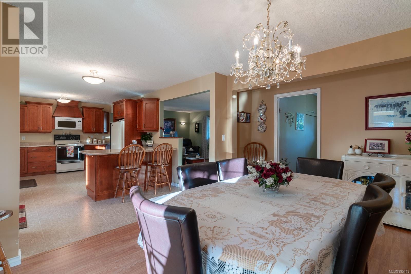 5854 Strathcona St, Port Alberni