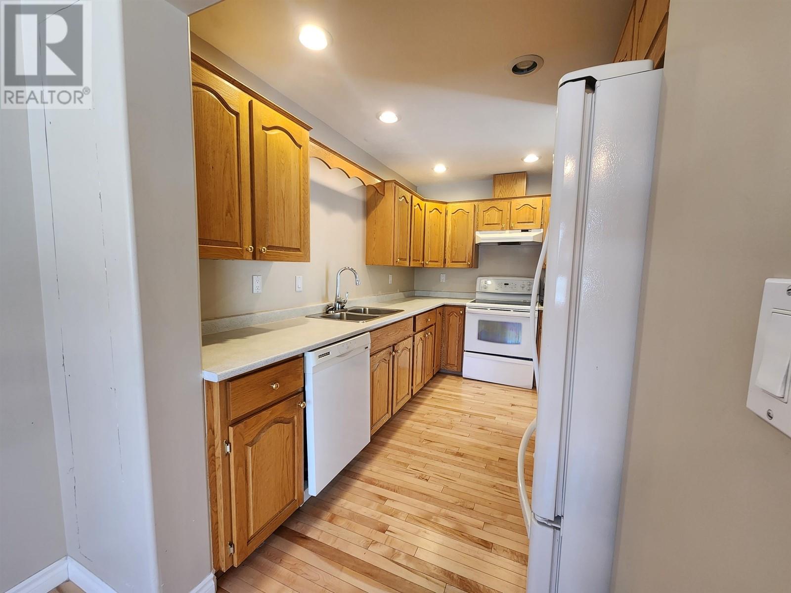 120 7180 ST LAWRENCE AVENUE, Prince George
