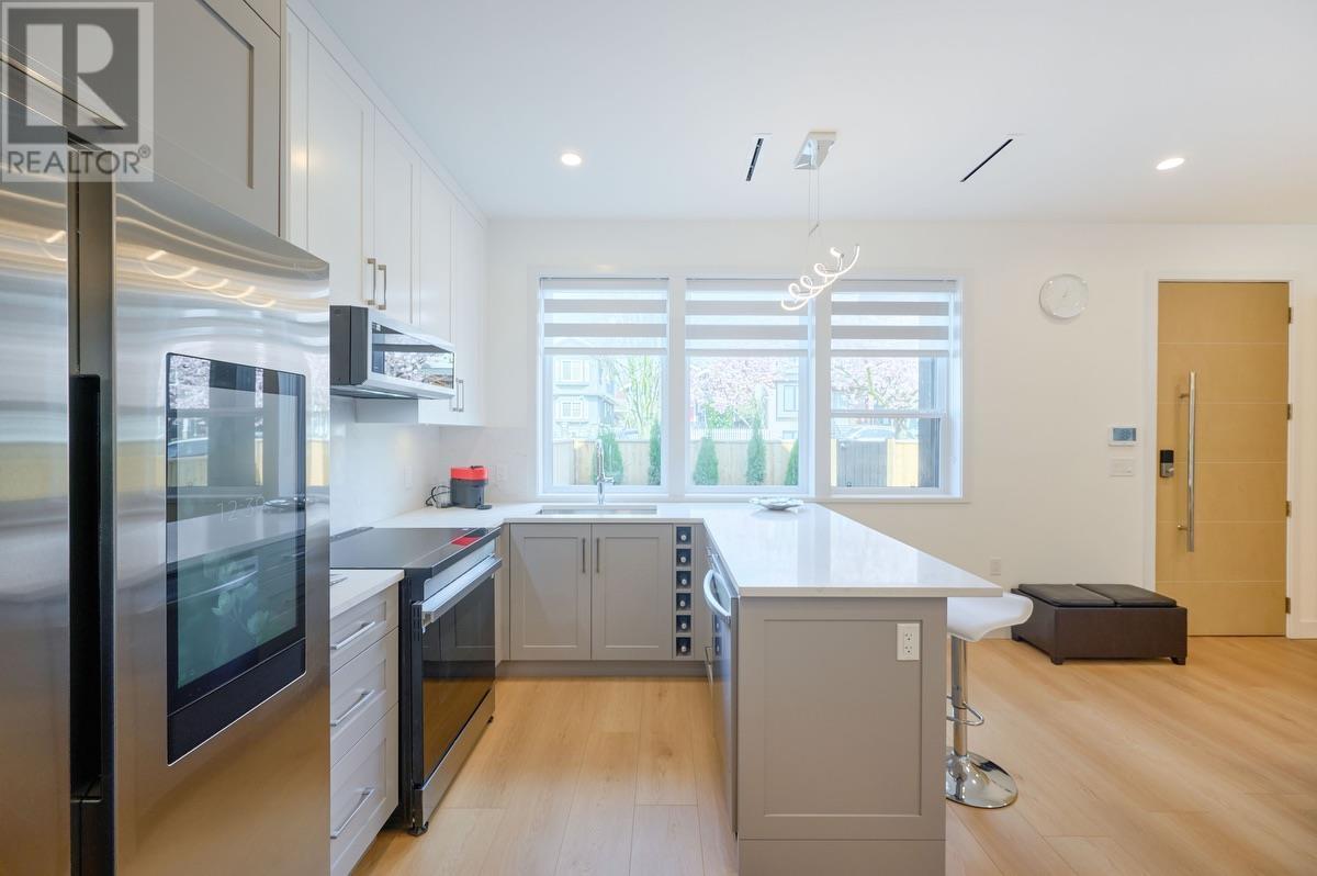 Photo 10 of 1 2838 Turner Street, Vancouver BC
