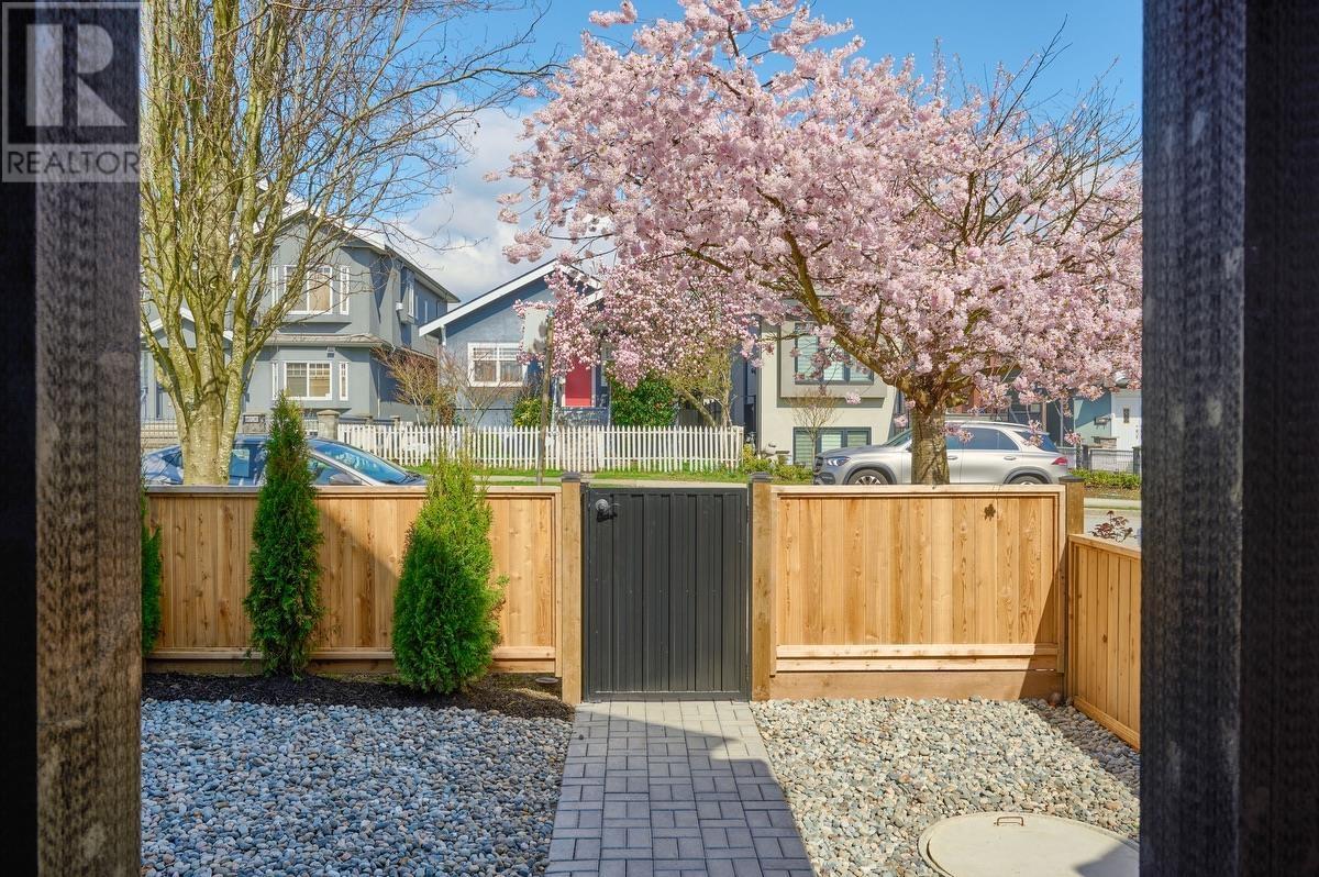 Photo 6 of 1 2838 Turner Street, Vancouver BC