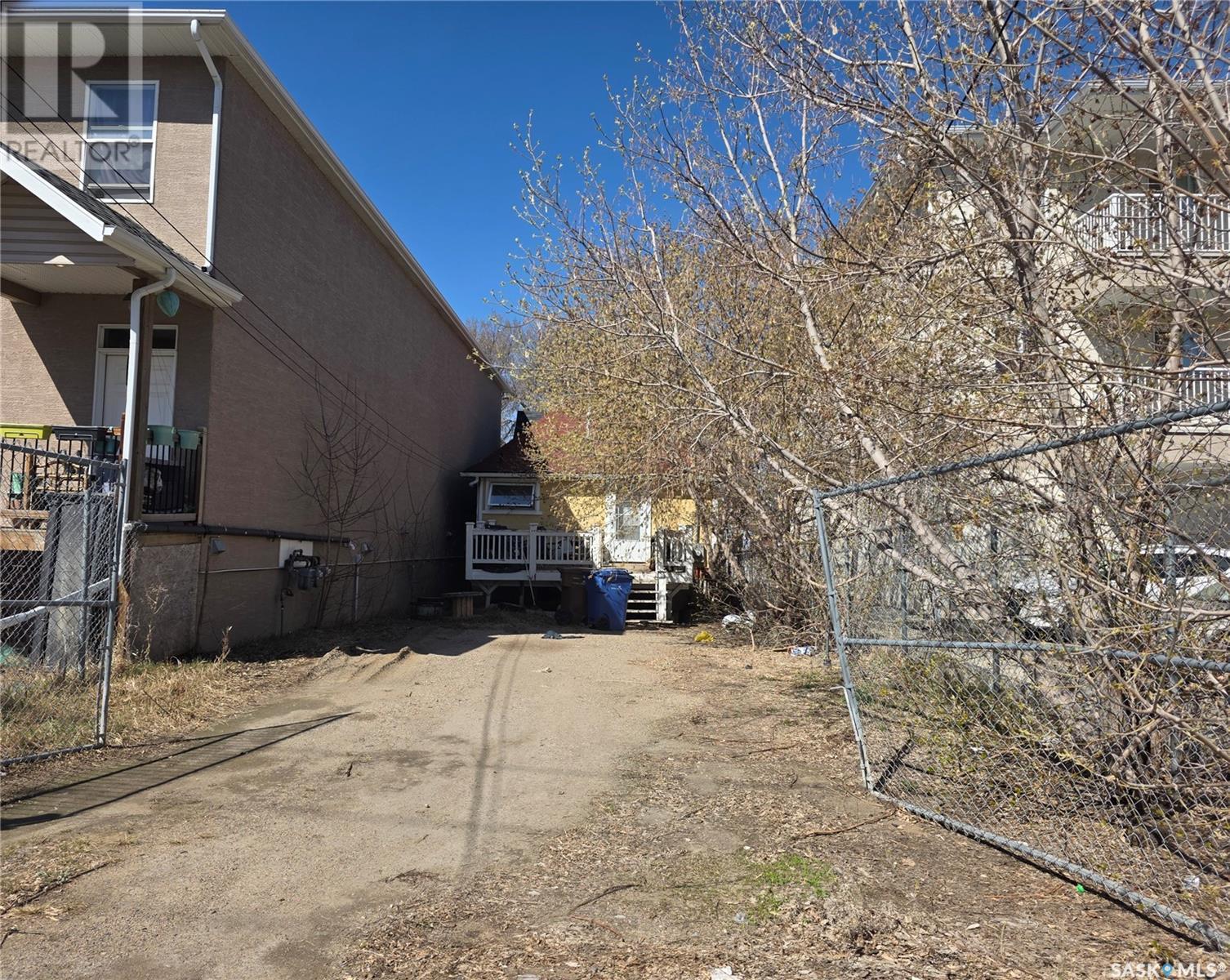 Photo 41 of 1937 Halifax Street, Regina SK
