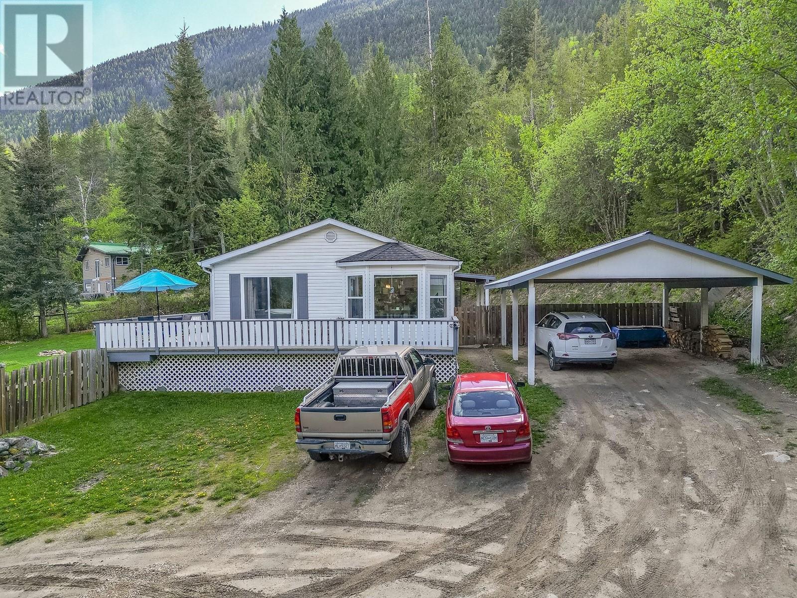  725 Abbington Lane, Tappen