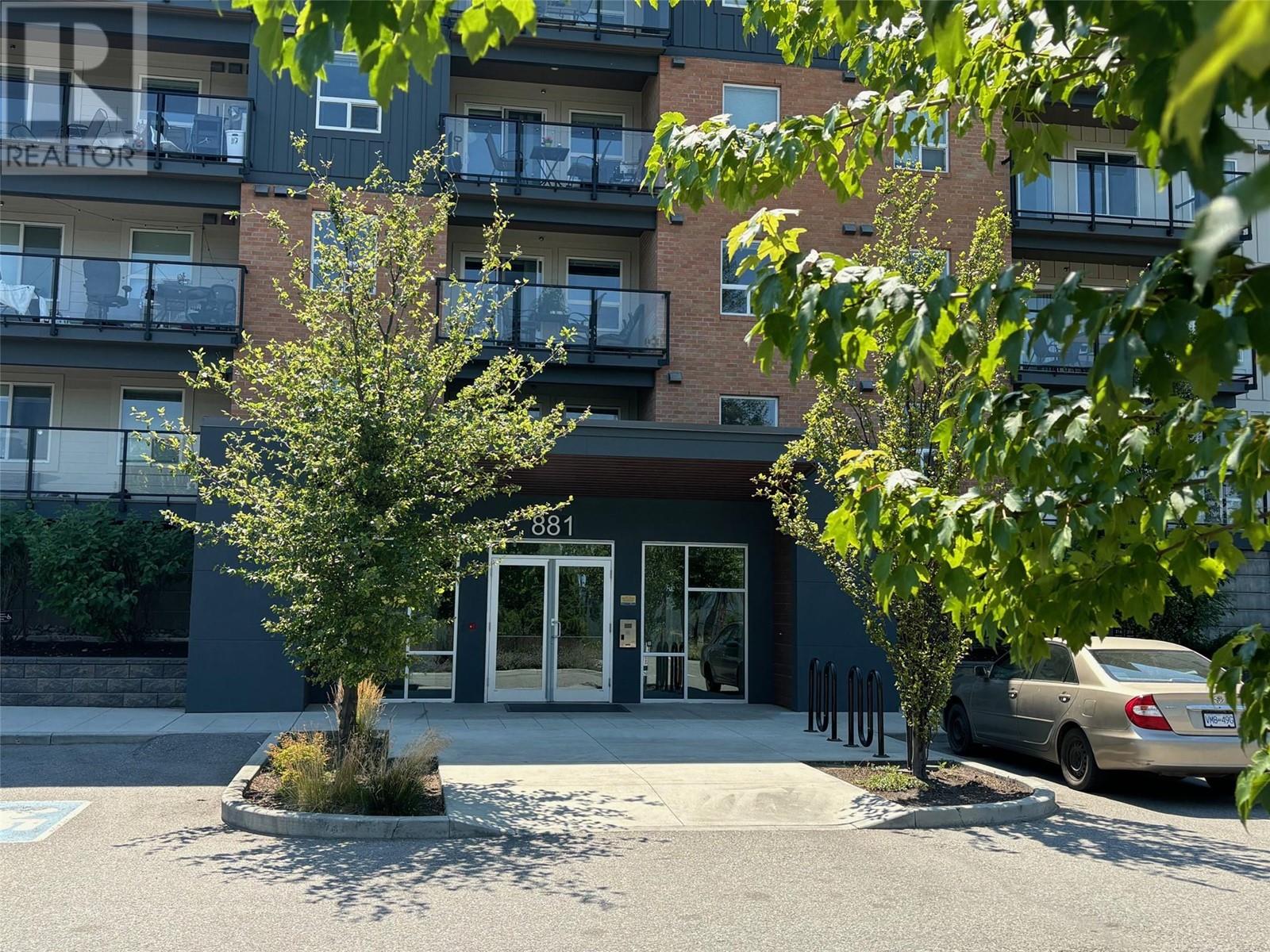 210 881 Academy Way, Kelowna