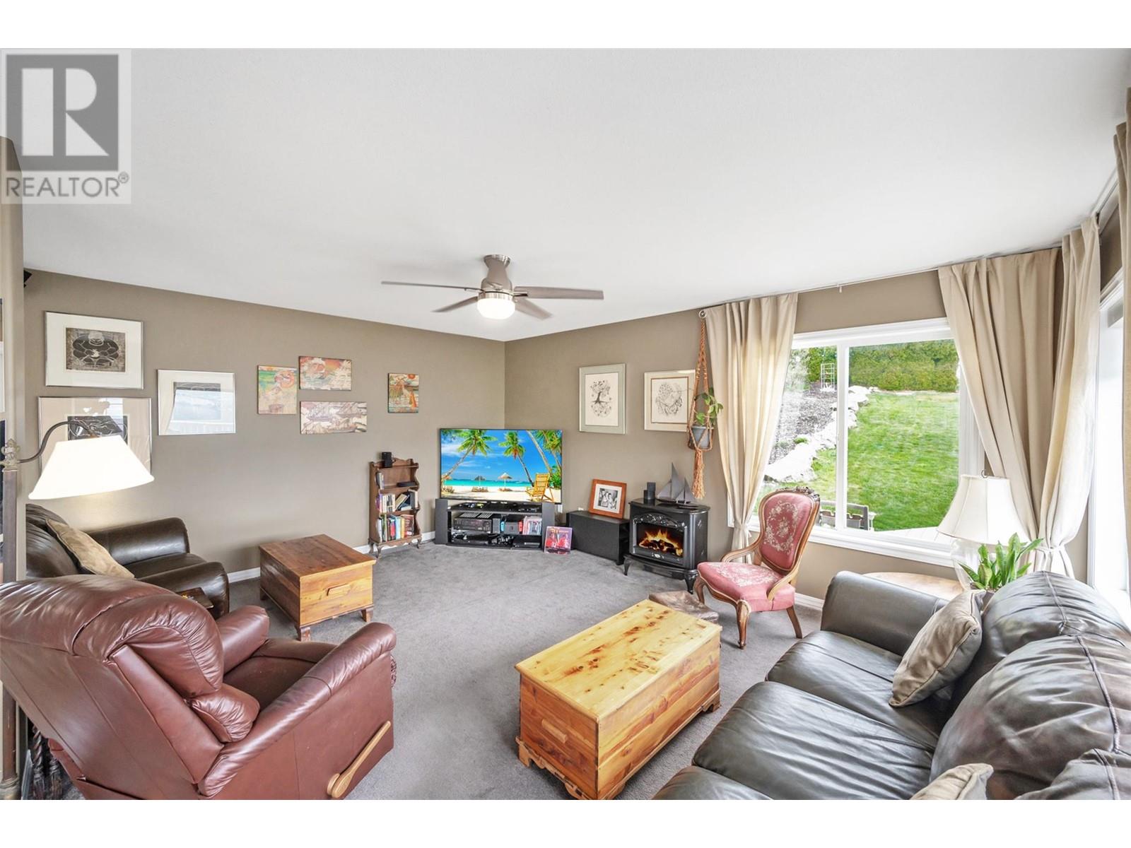  11305 Walters Road, Summerland