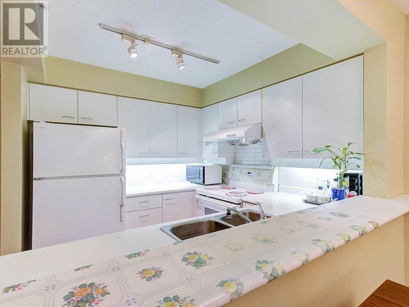 Photo 13 of 303 7380 Elmbridge Way, Richmond BC
