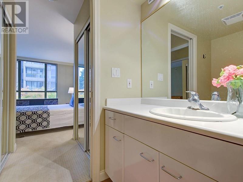 #303-7380 ELMBRIDGE Way, Richmond
