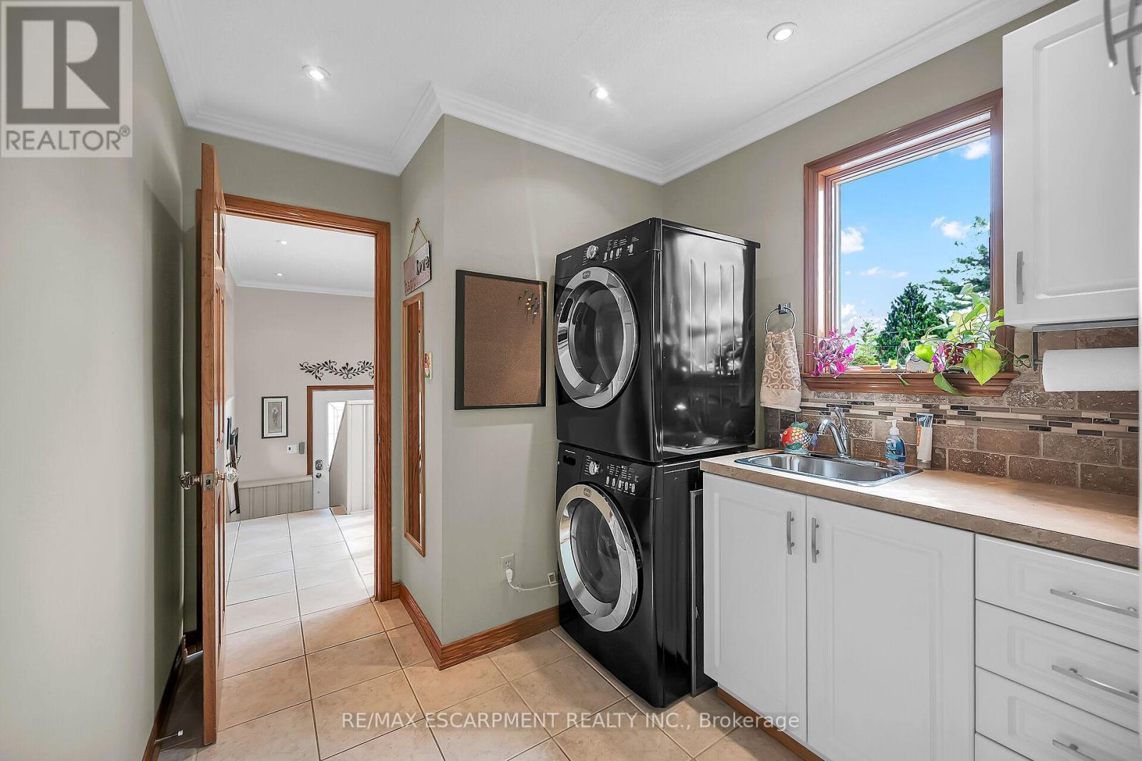 Photo 12 of 2352 Brinell Avenue, Burlington ON