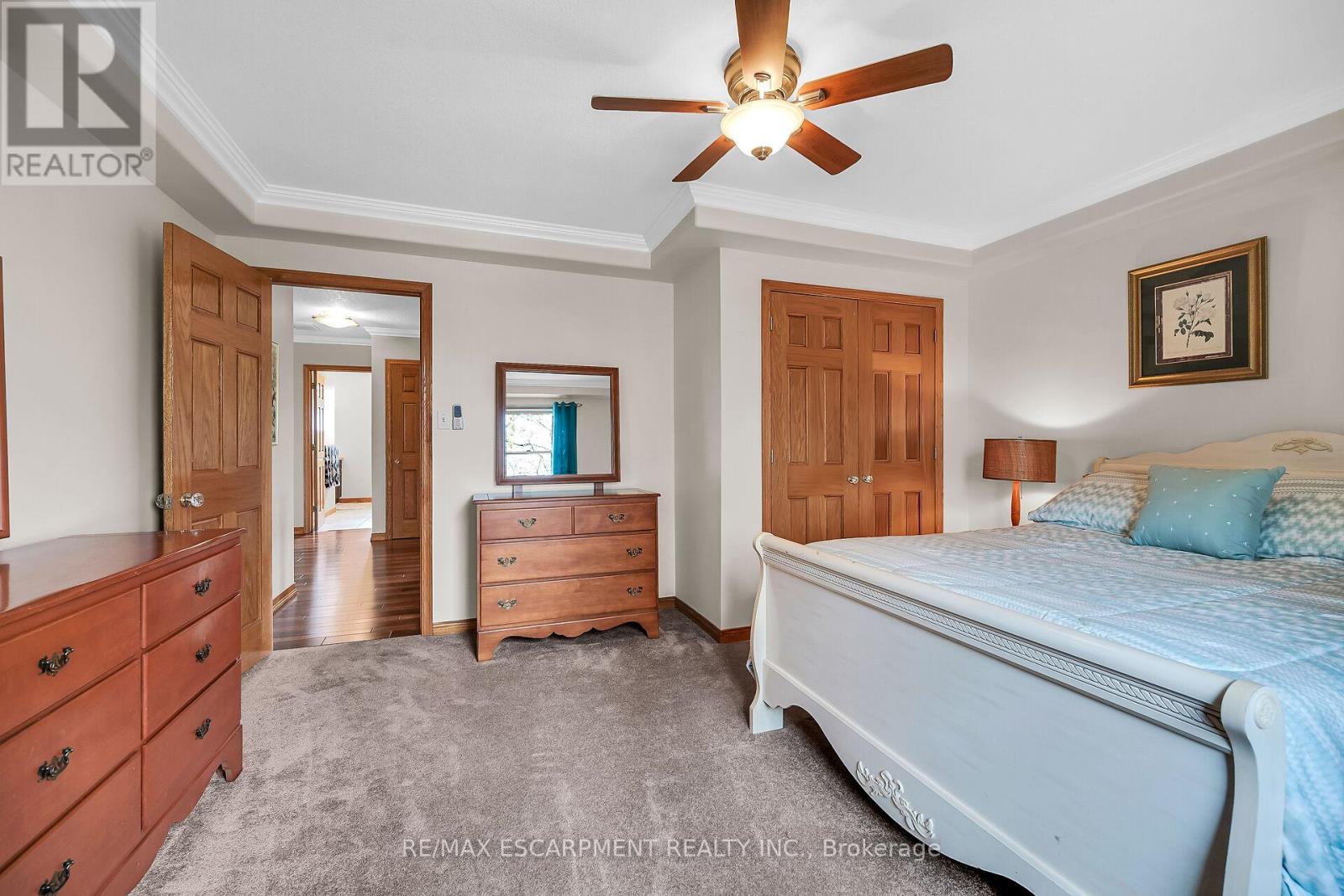 Photo 23 of 2352 Brinell Avenue, Burlington ON