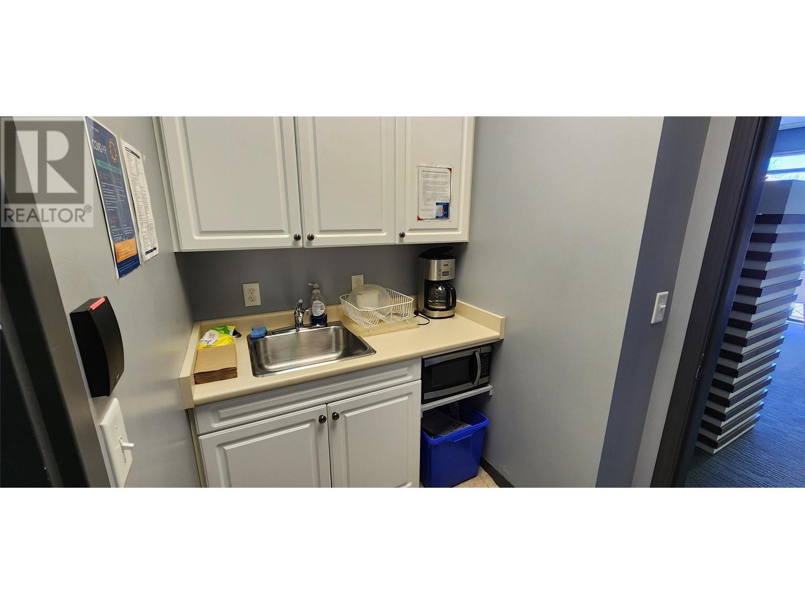 107 140 Commercial Drive, Kelowna