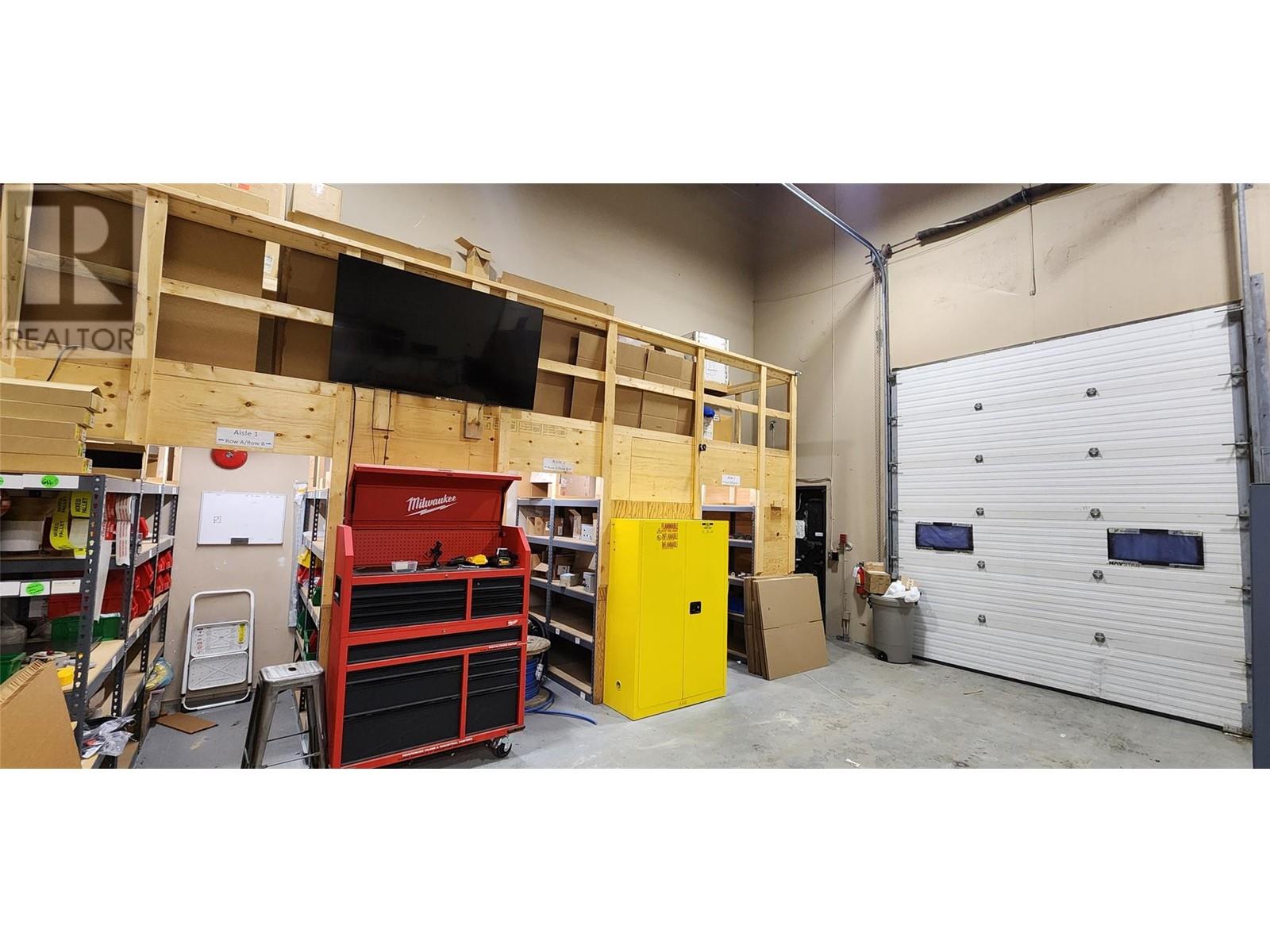 107 140 Commercial Drive, Kelowna