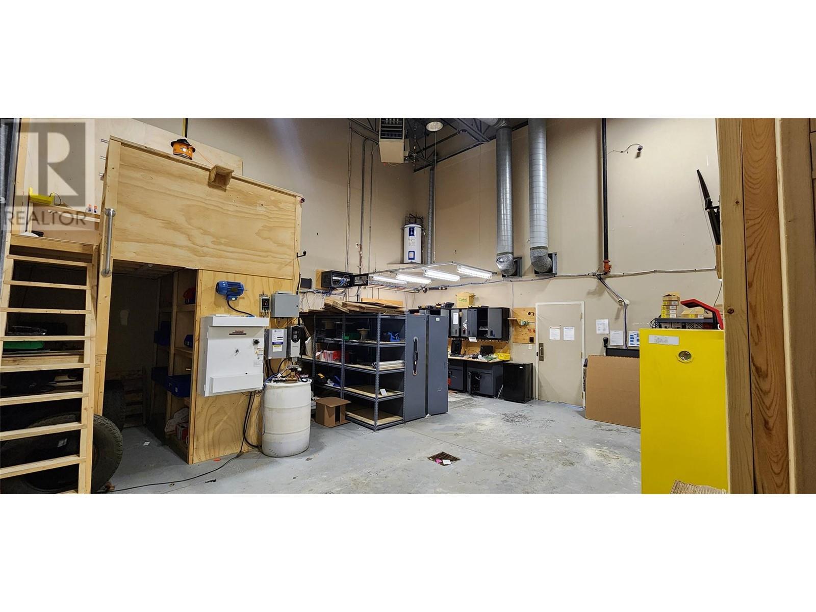 107 140 Commercial Drive, Kelowna