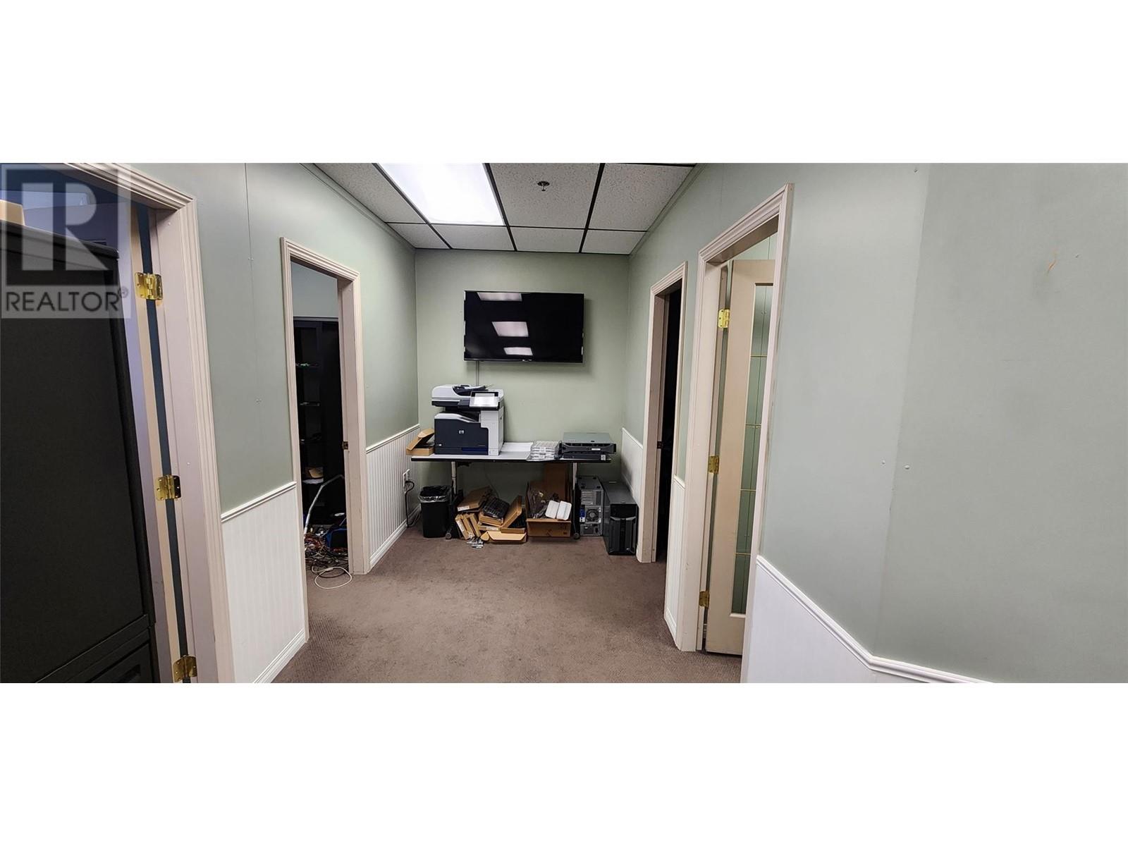 107 140 Commercial Drive, Kelowna