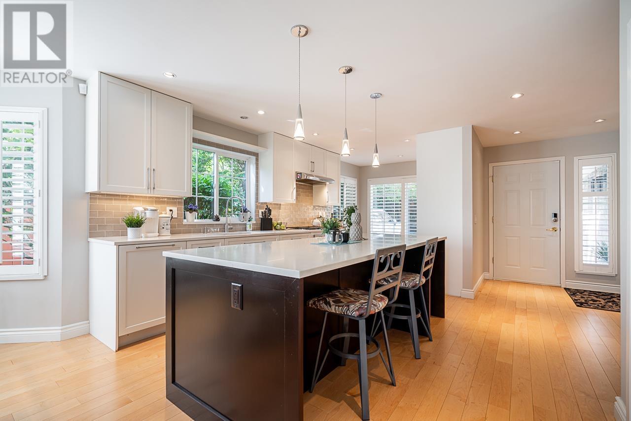#4-4743 54A Street, Delta