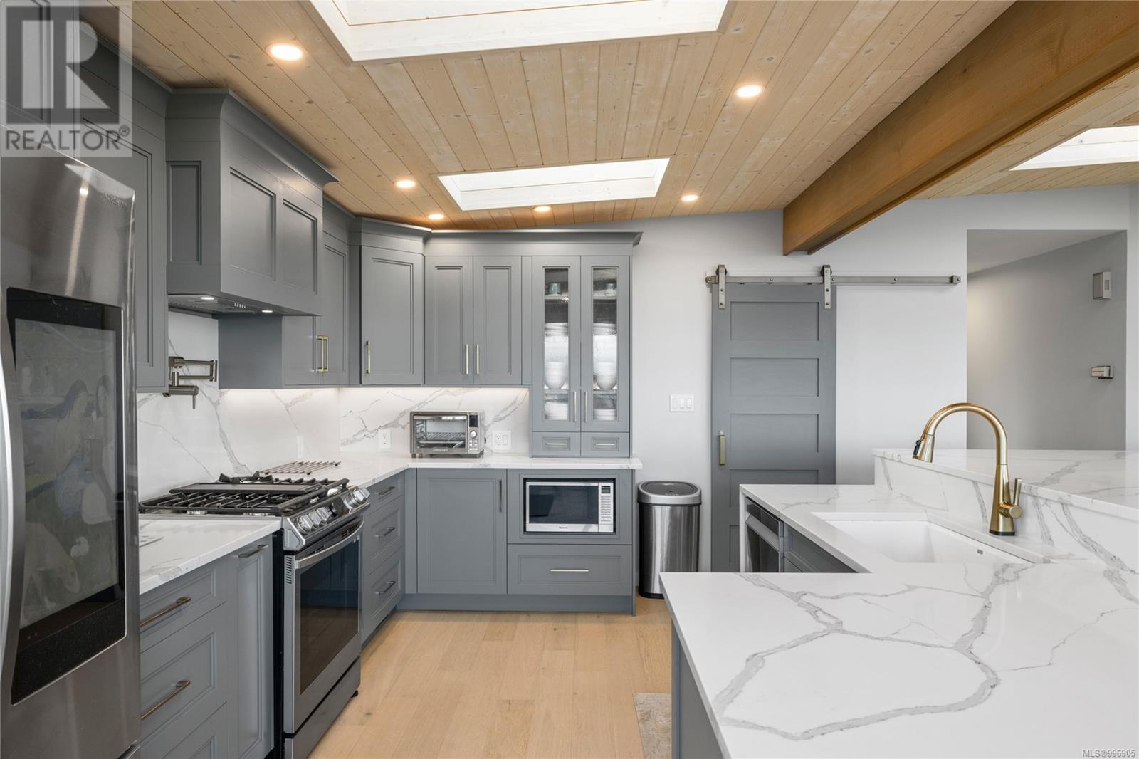 1682 Admiral Tryon Blvd, Parksville real estate listing 996905