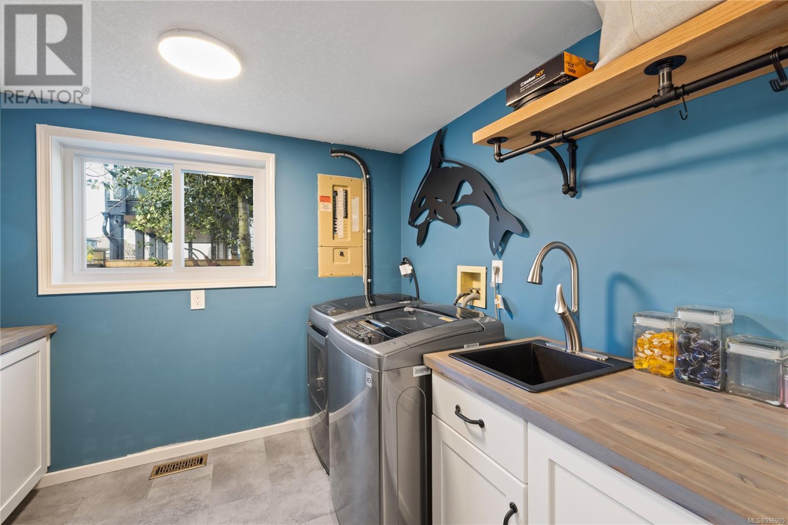 1682 Admiral Tryon Blvd, Parksville real estate listing 996905
