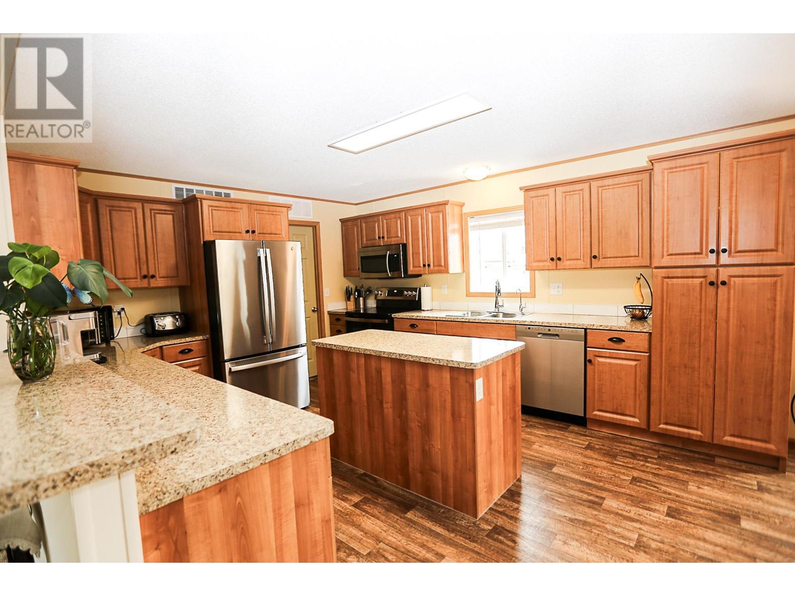 Photo 6 of 440 Siska Drive, Barriere BC