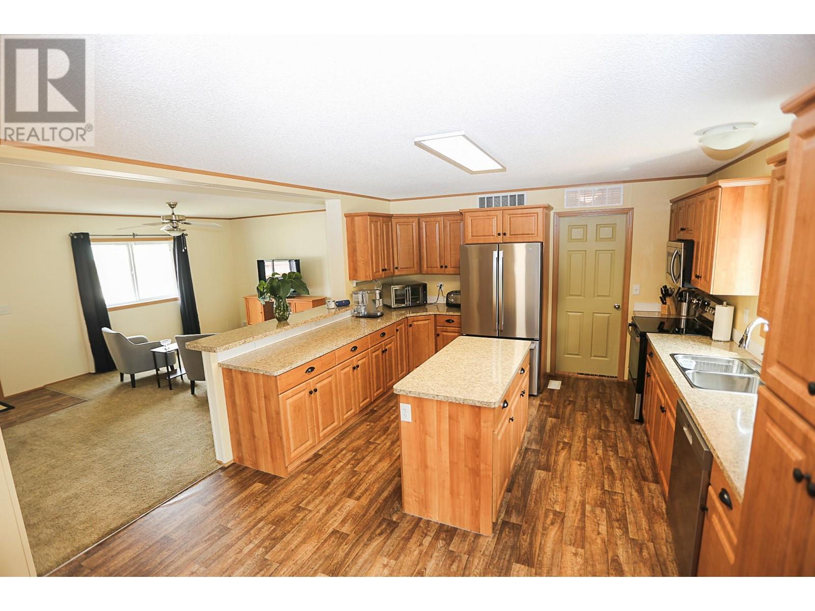 Photo 8 of 440 Siska Drive, Barriere BC