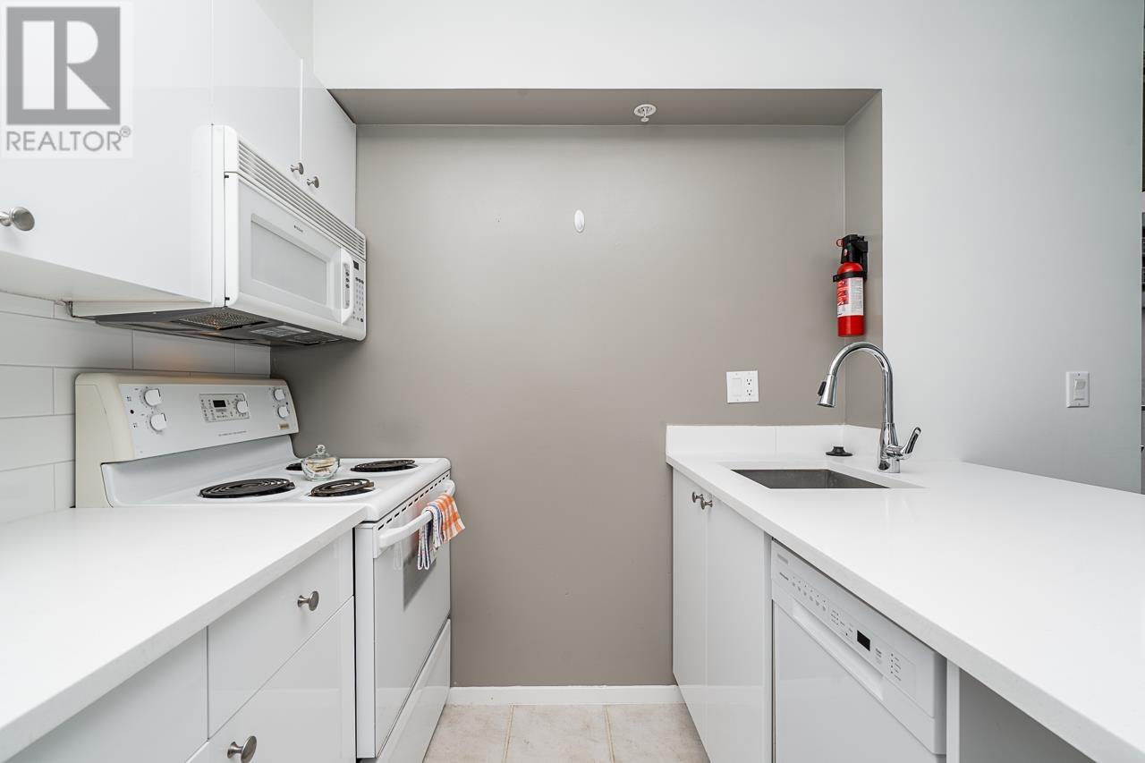 Photo 12 of 1010 1889 Alberni Street, Vancouver BC