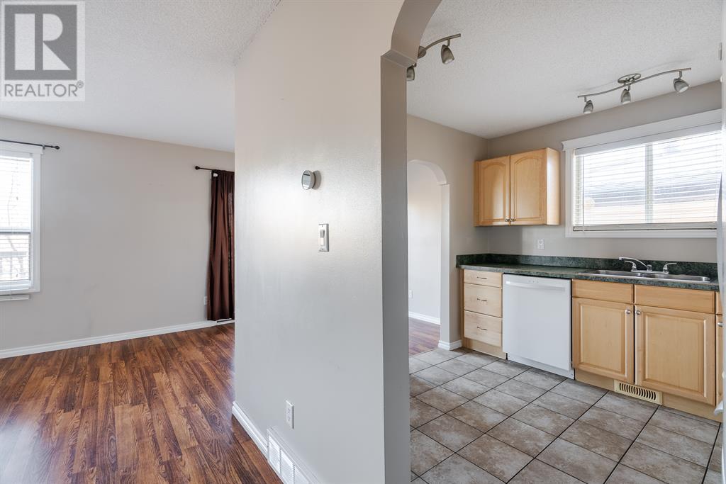 121 Gladstone Street, Fort McMurray