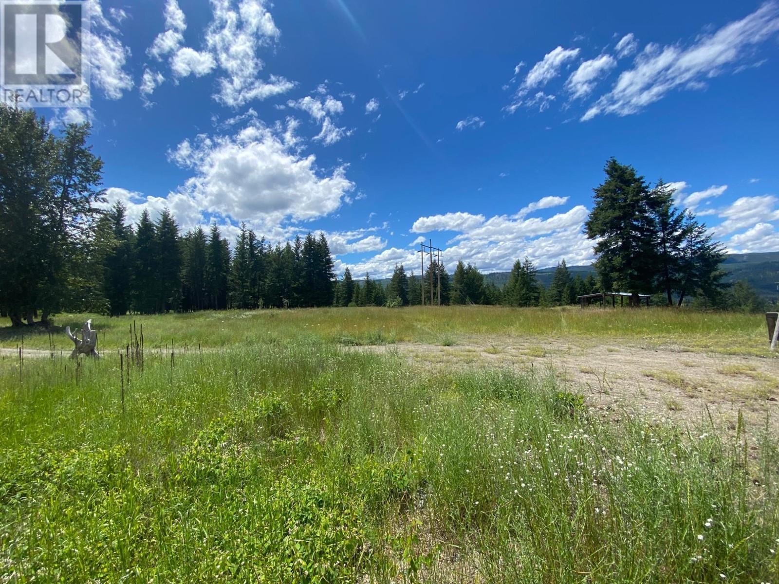 4940 BIRCH Lane, Barriere