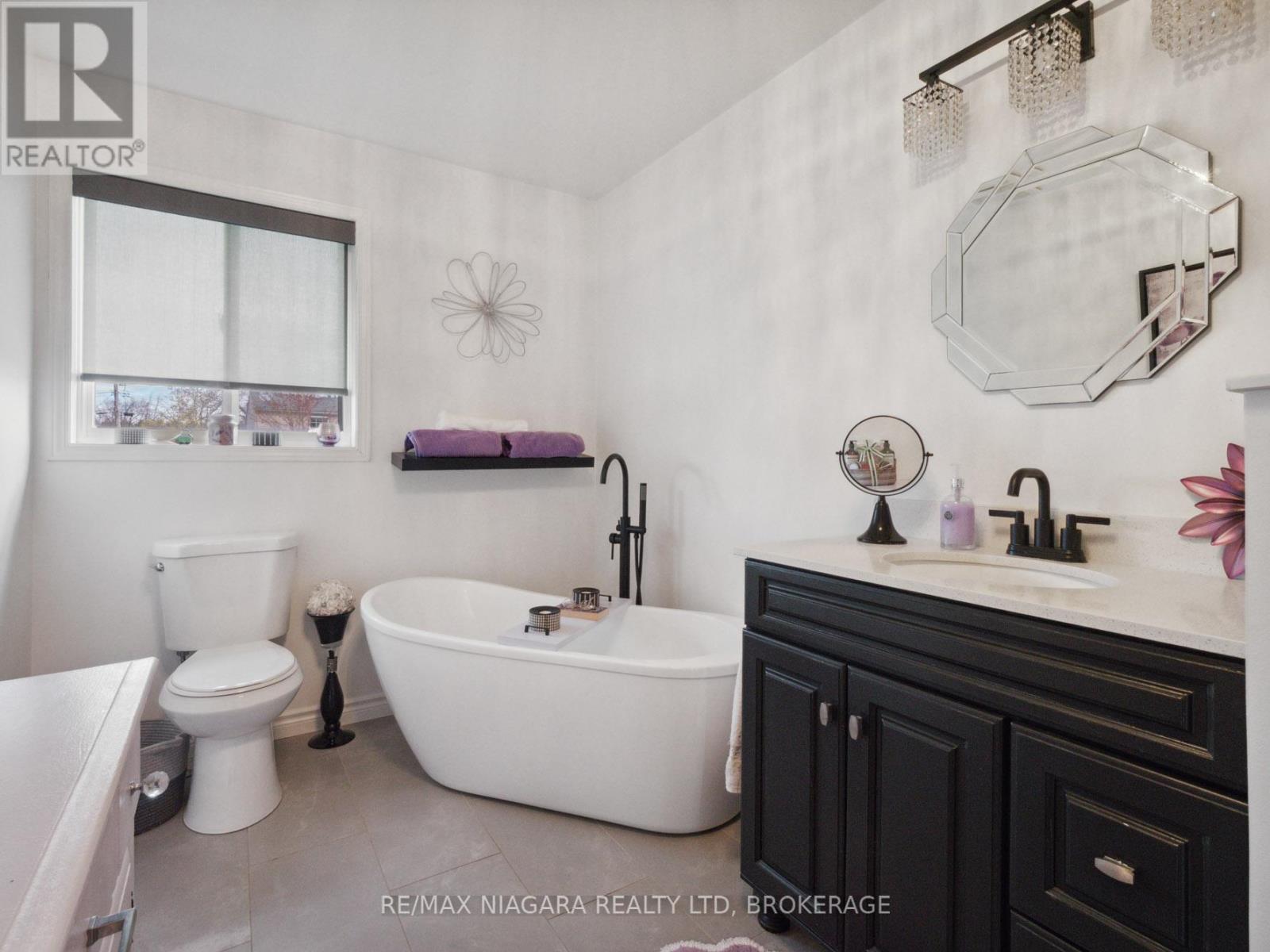Photo 12 of 3564 Hill Street, Fort Erie ON