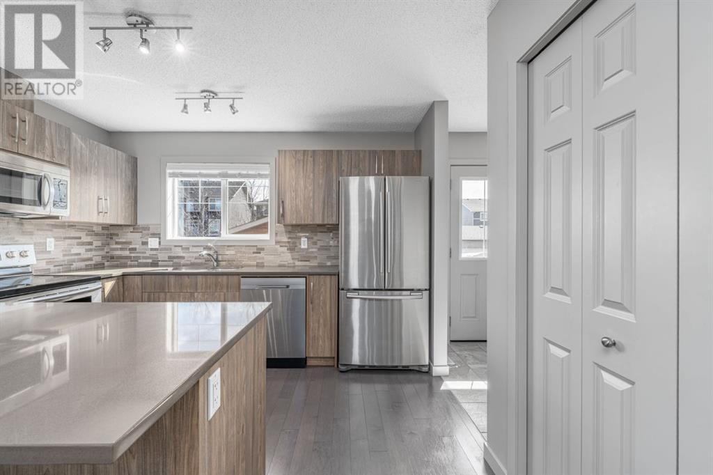 240 Sunset Road, Cochrane, Alberta