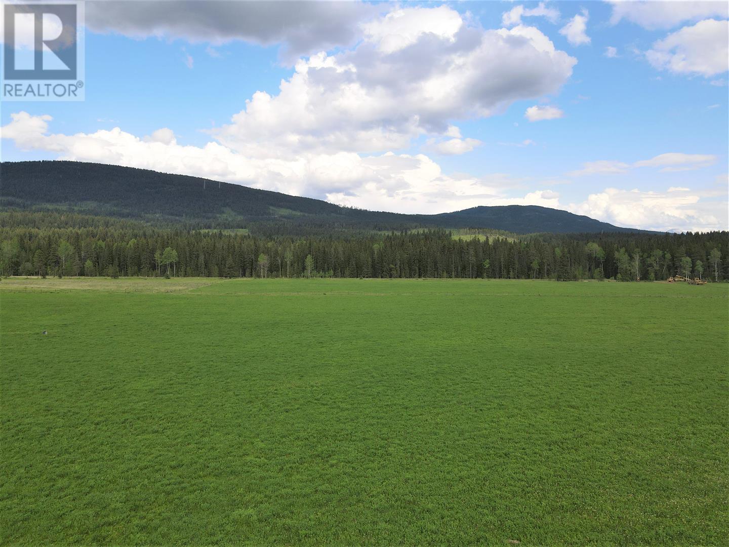 Photo 15 of 4945 Scott Road, Edgewater BC