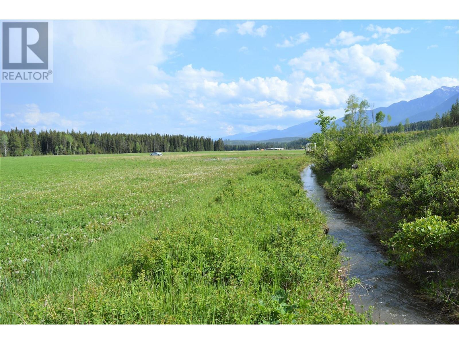 Photo 23 of 4945 Scott Road, Edgewater BC