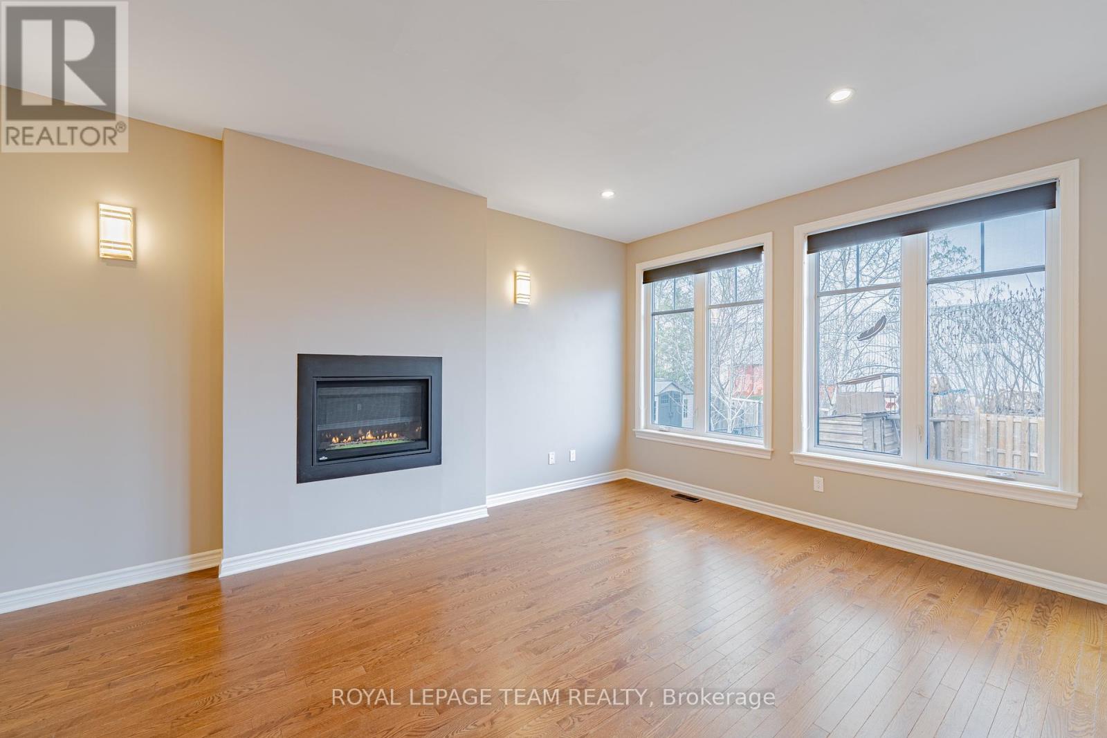 Photo 13 of 768 Cedar Creek Drive, Ottawa ON