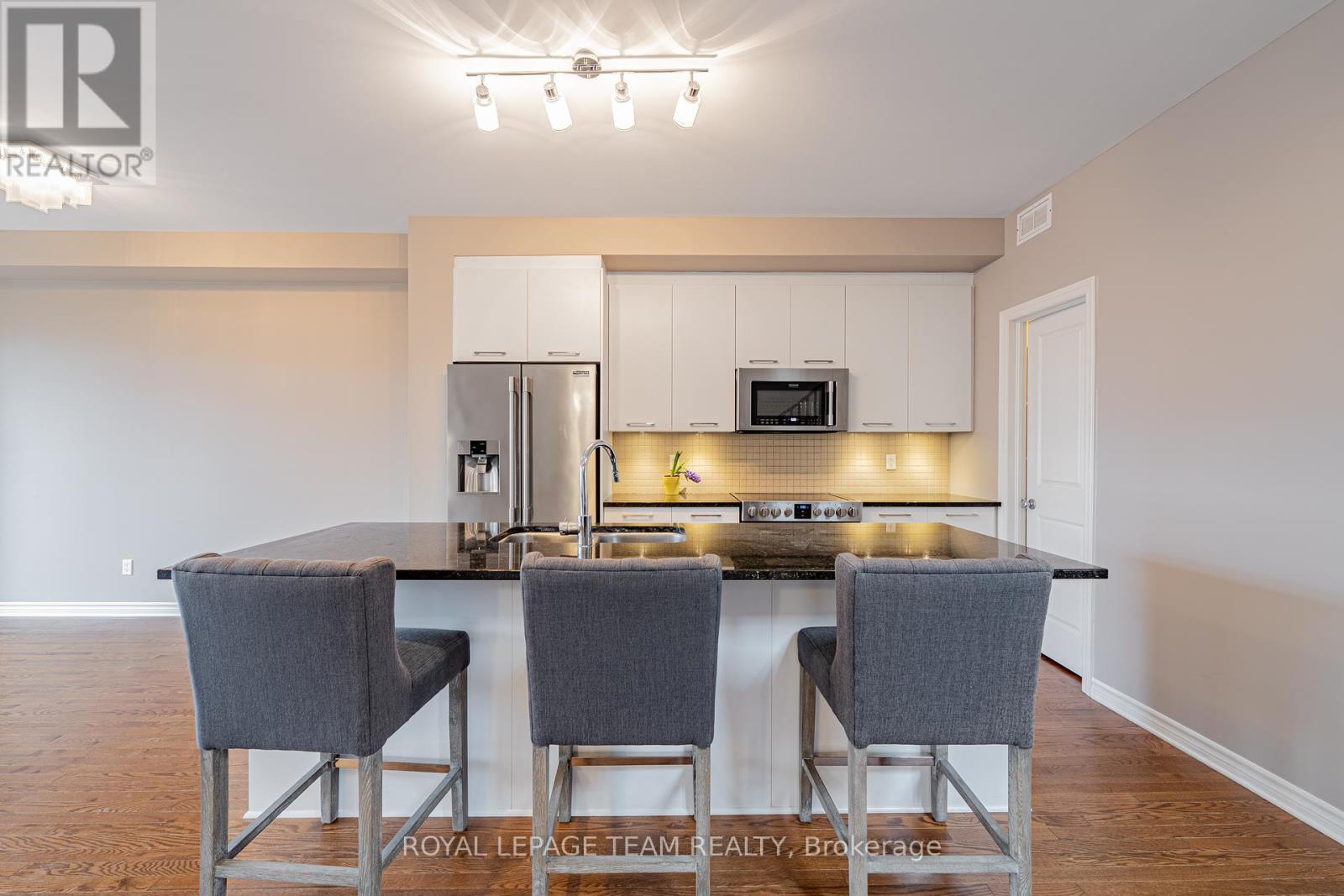 Photo 21 of 768 Cedar Creek Drive, Ottawa ON