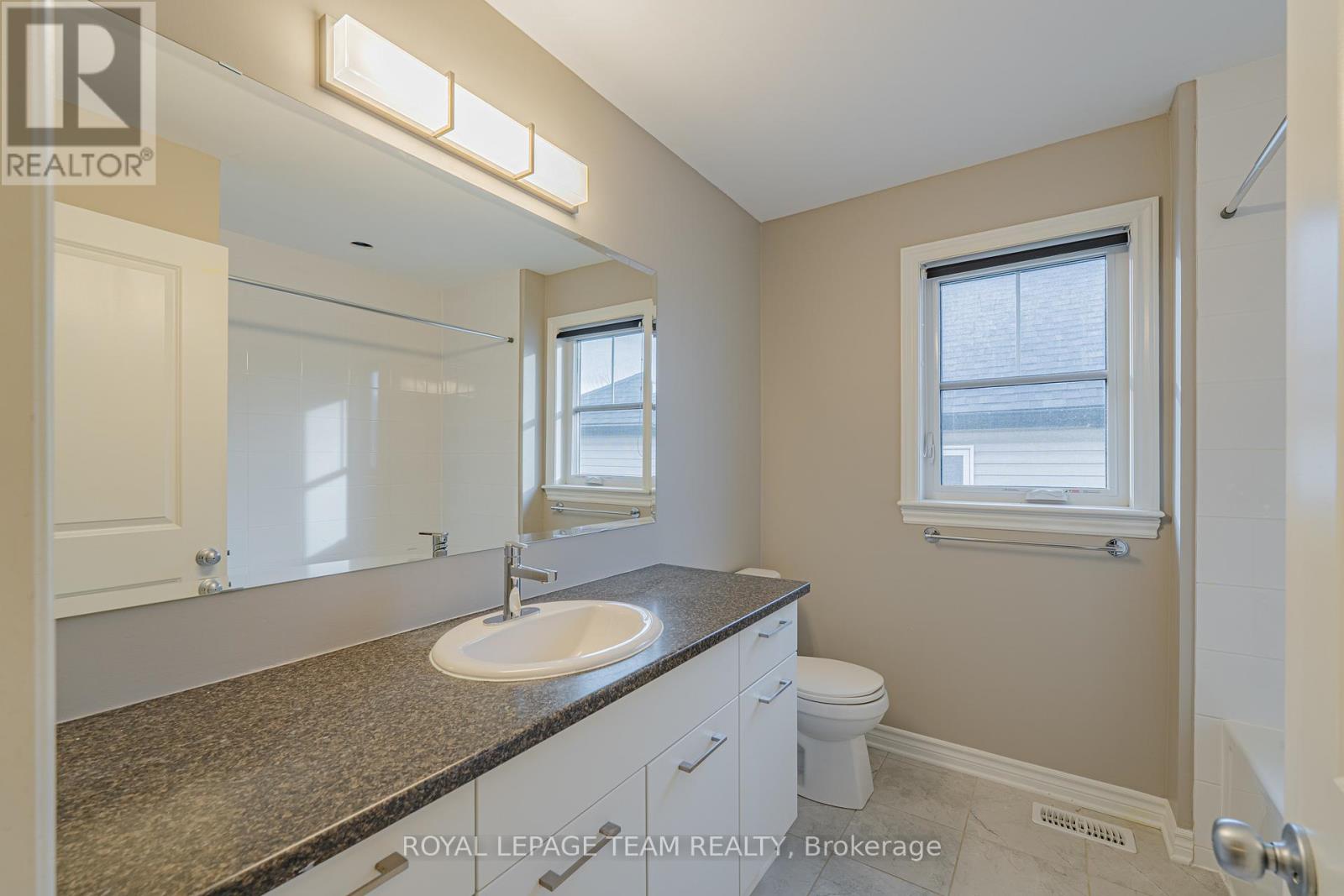 Photo 36 of 768 Cedar Creek Drive, Ottawa ON