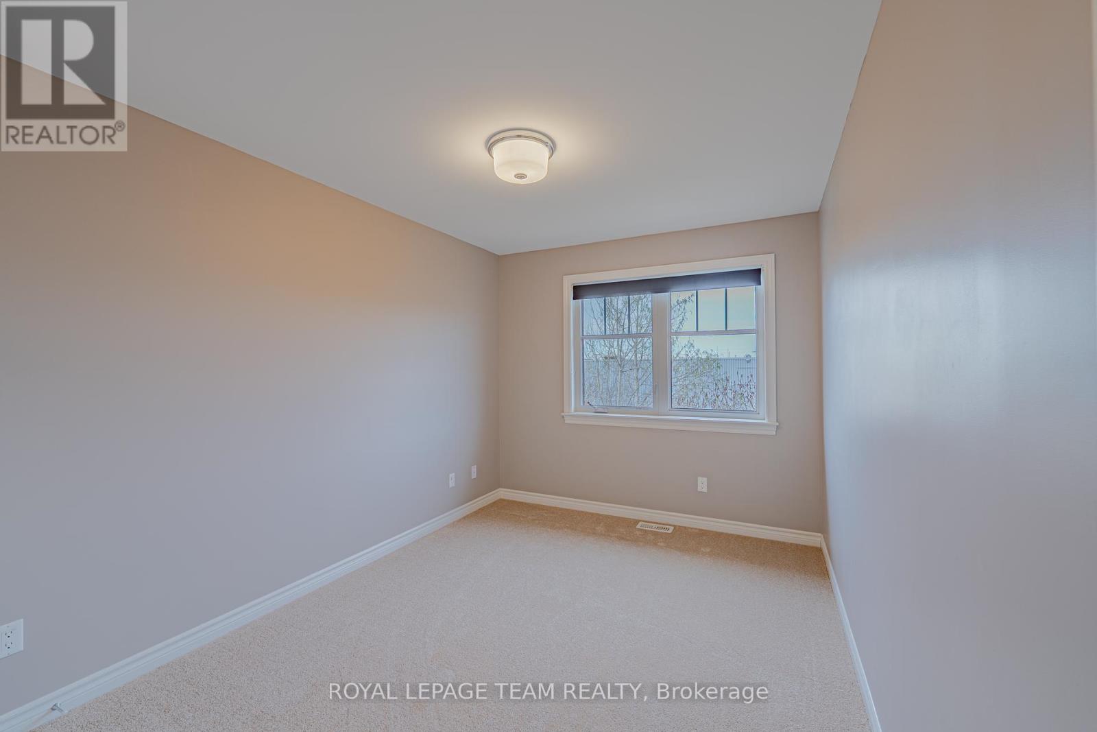 Photo 38 of 768 Cedar Creek Drive, Ottawa ON