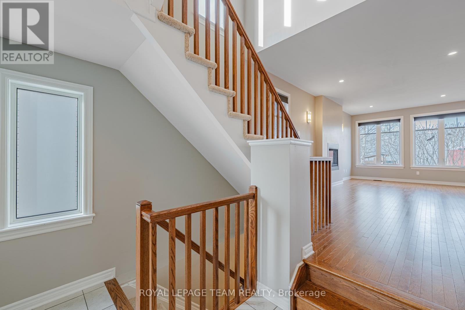 Photo 7 of 768 Cedar Creek Drive, Ottawa ON