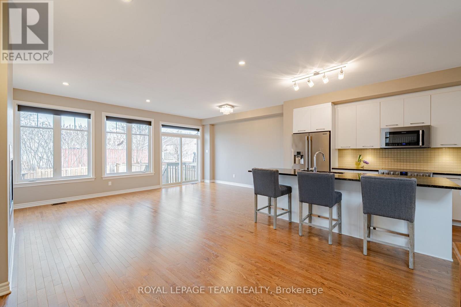 Photo 9 of 768 Cedar Creek Drive, Ottawa ON