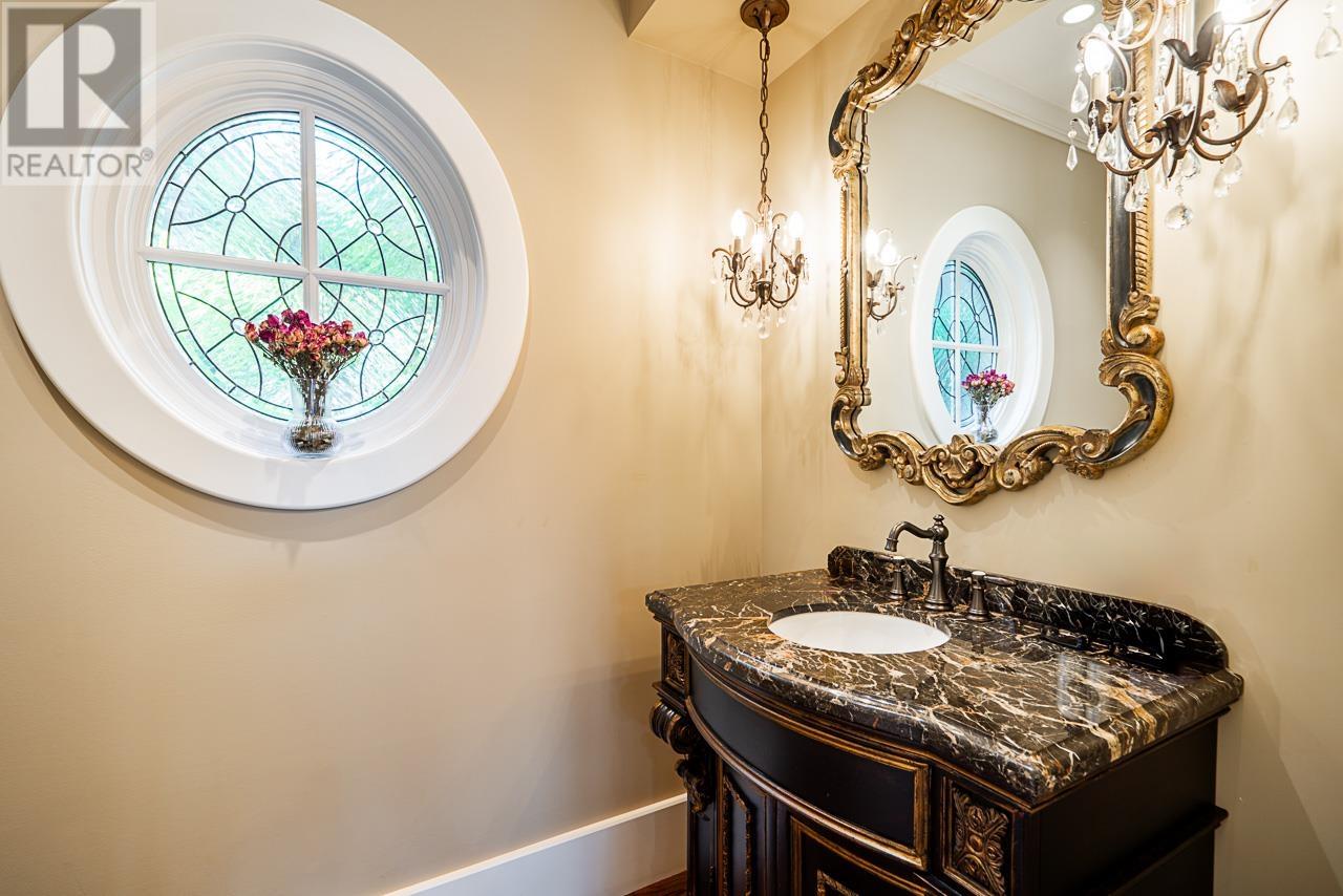 2956 PALMERSTON AVENUE, West Vancouver