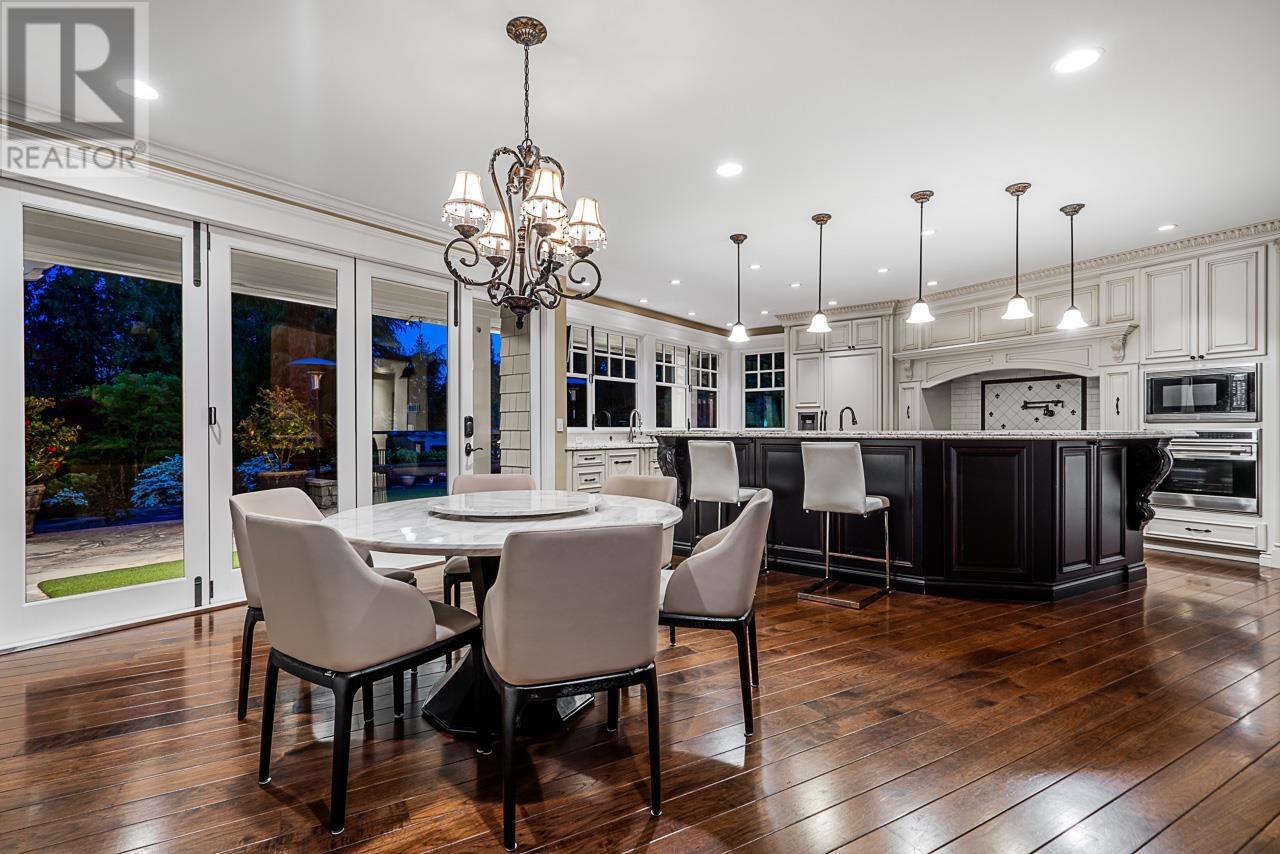 2956 PALMERSTON AVENUE, West Vancouver