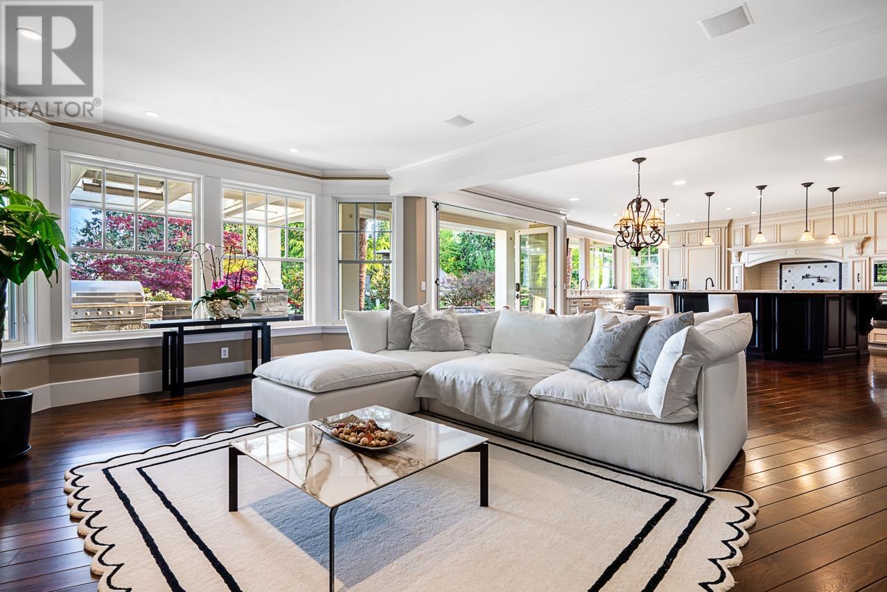2956 PALMERSTON AVENUE, West Vancouver