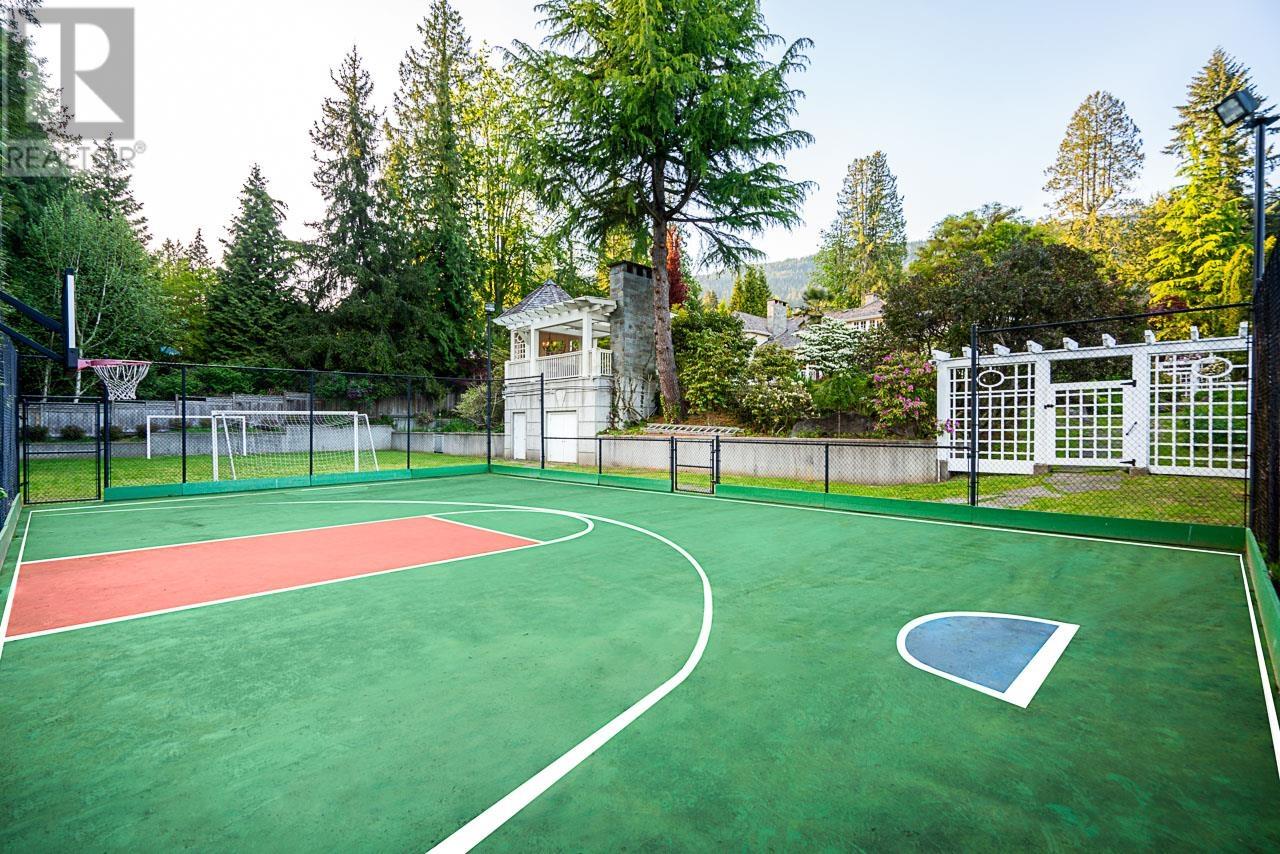 2956 PALMERSTON AVENUE, West Vancouver